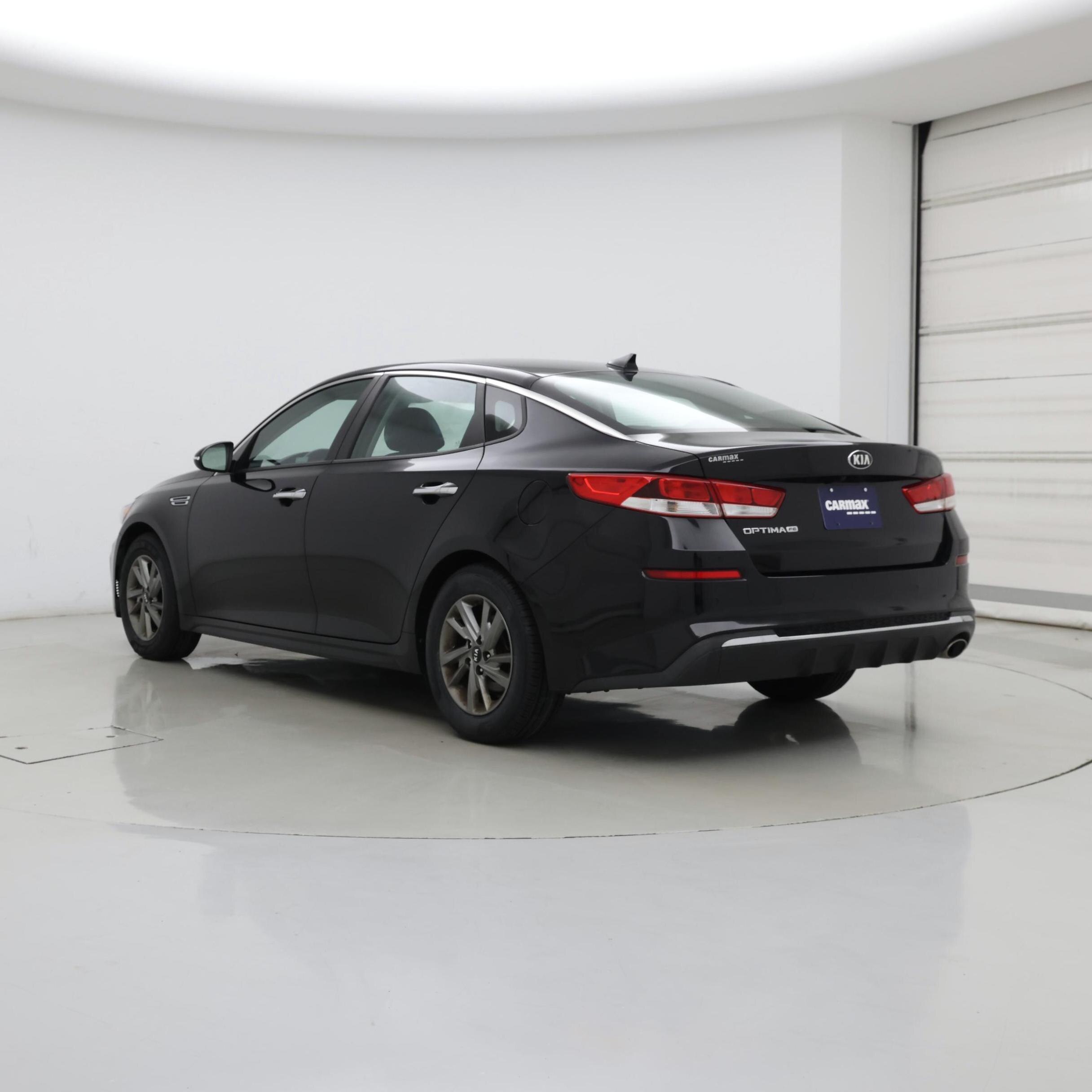 Thumbnail: 2019 Kia Optima - 2