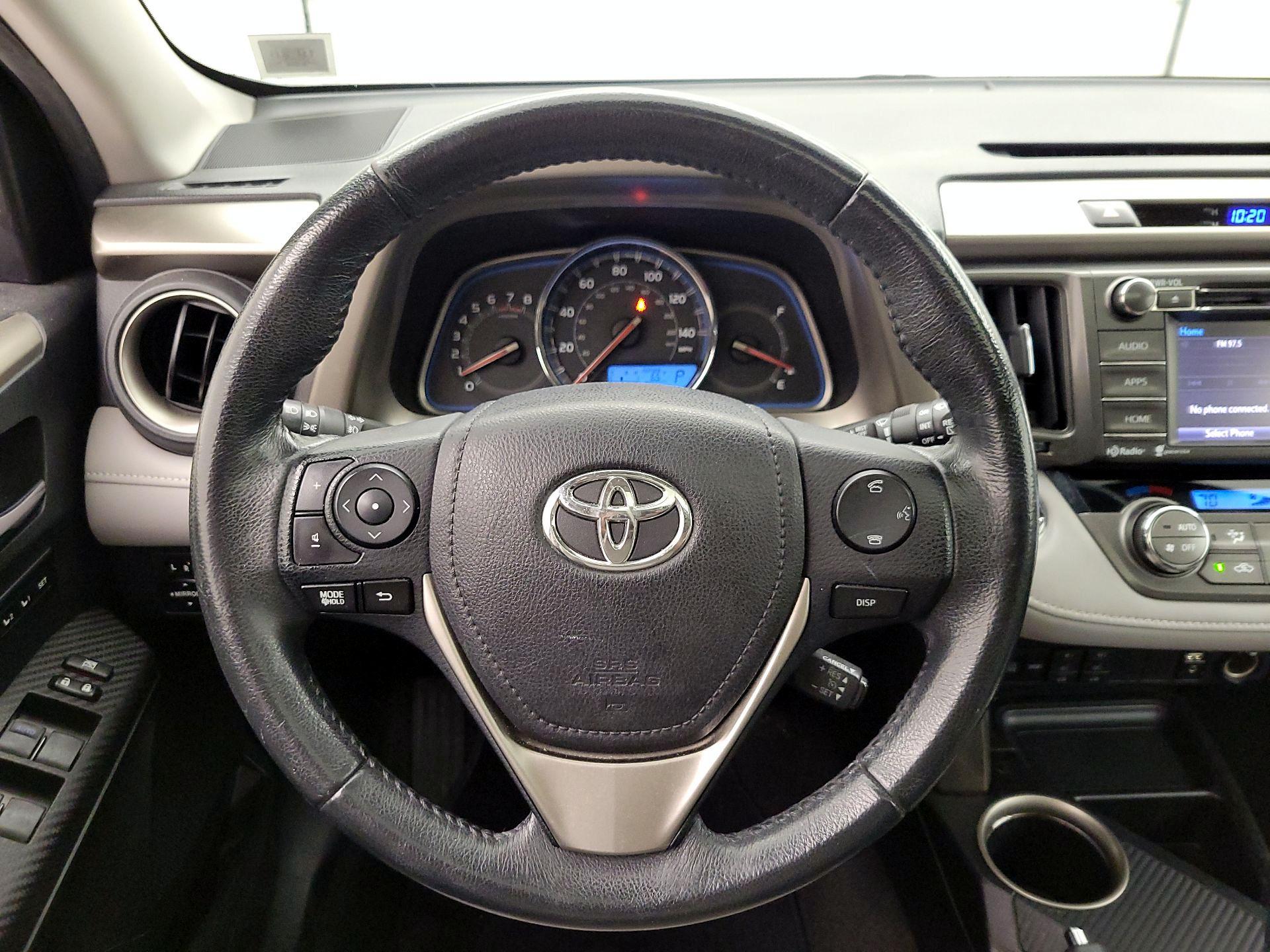 Thumbnail: 2015 Toyota RAV4 - 10