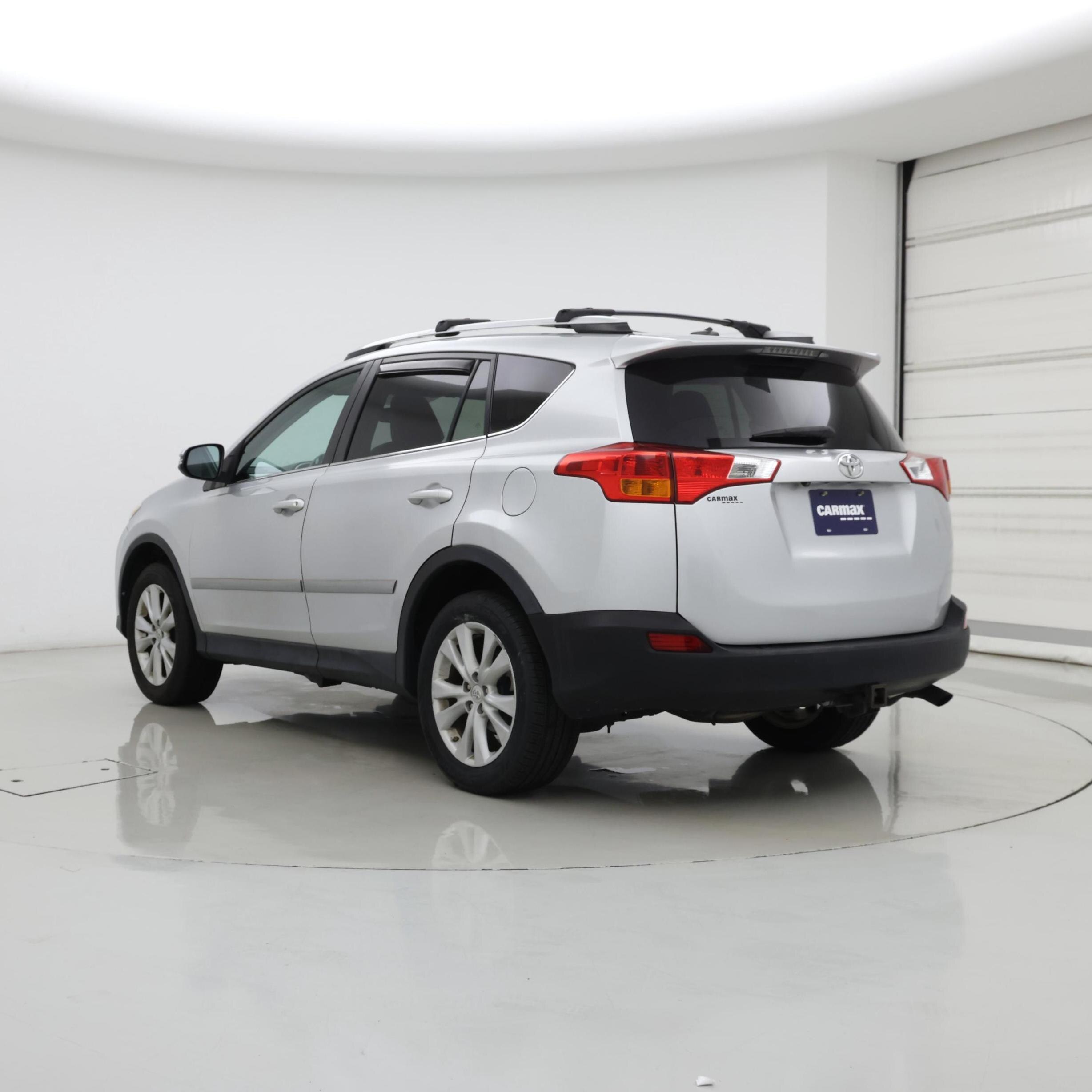 Thumbnail: 2015 Toyota RAV4 - 2