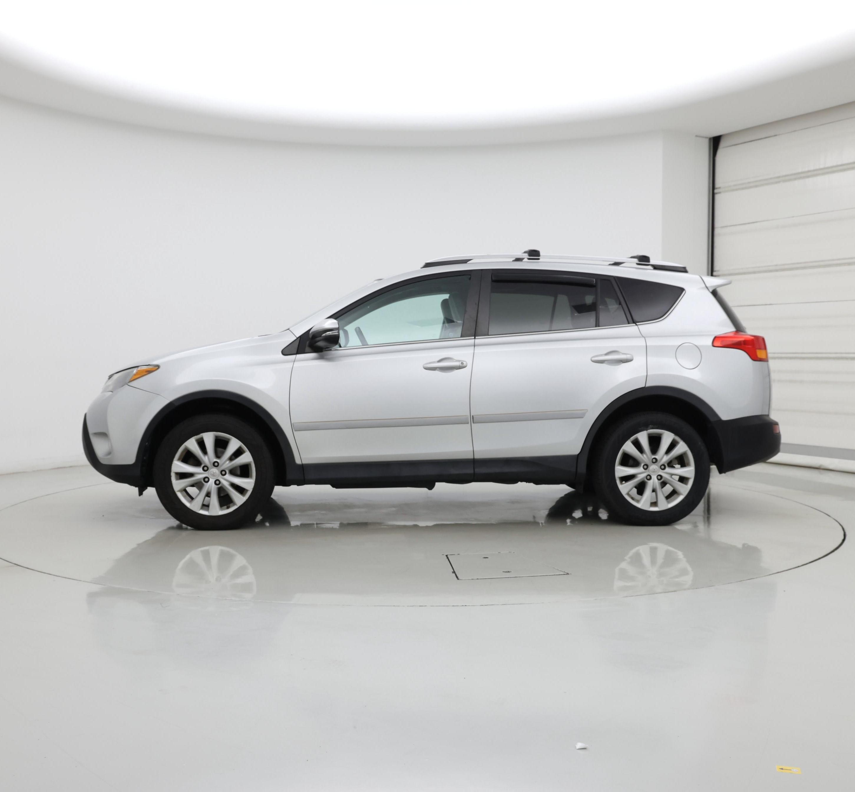 Thumbnail: 2015 Toyota RAV4 - 3