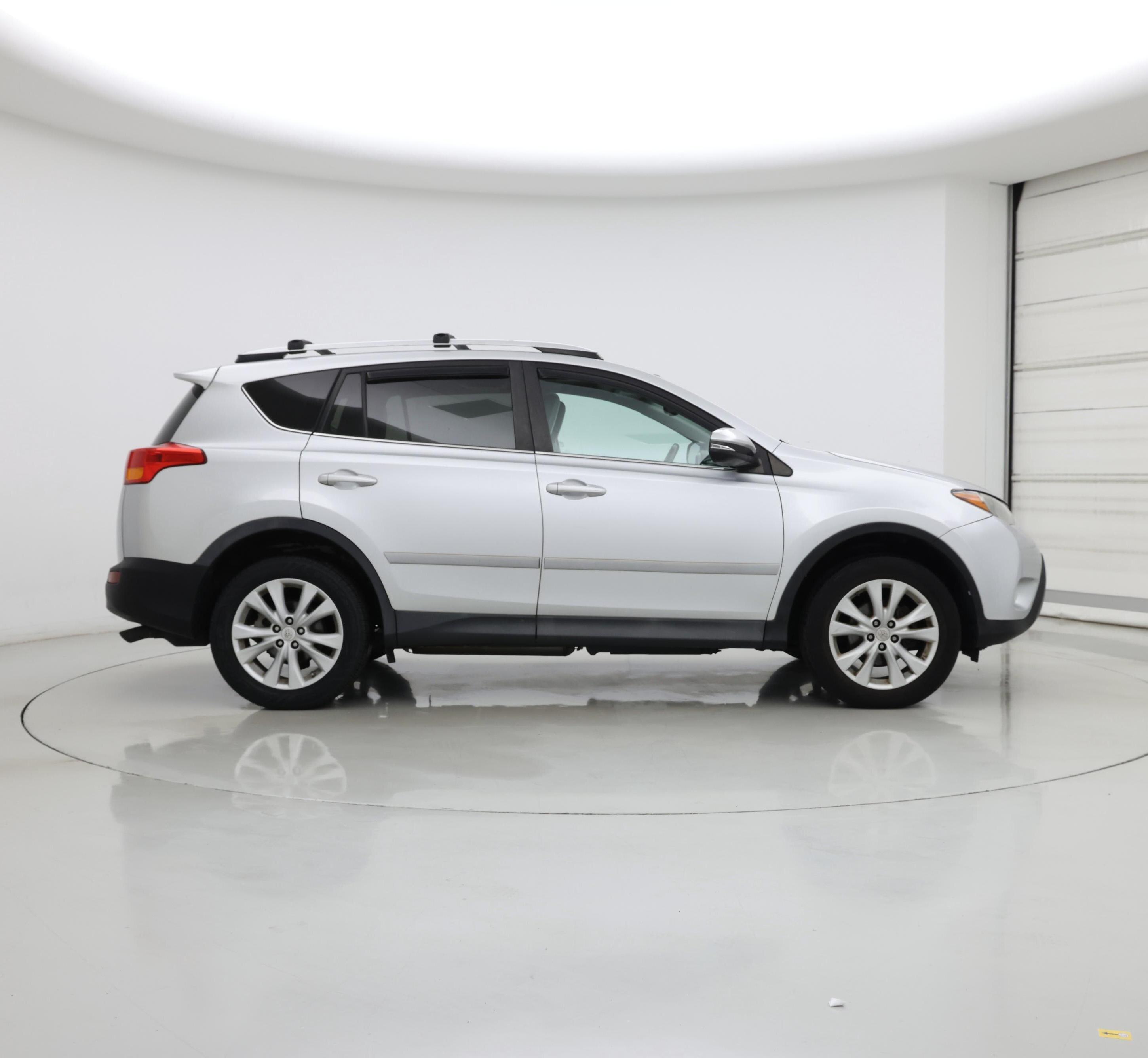 Thumbnail: 2015 Toyota RAV4 - 7