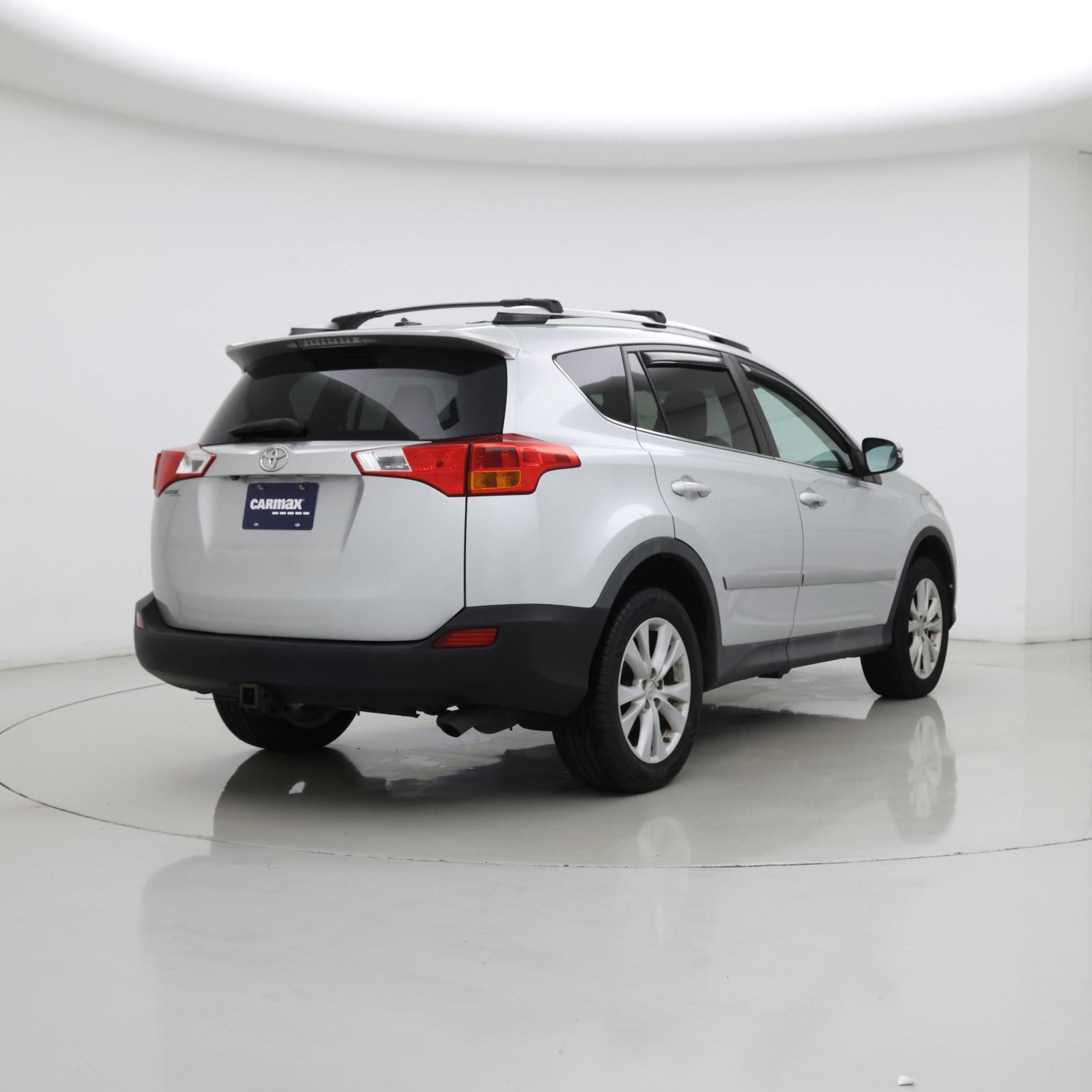 Thumbnail: 2015 Toyota RAV4 - 8