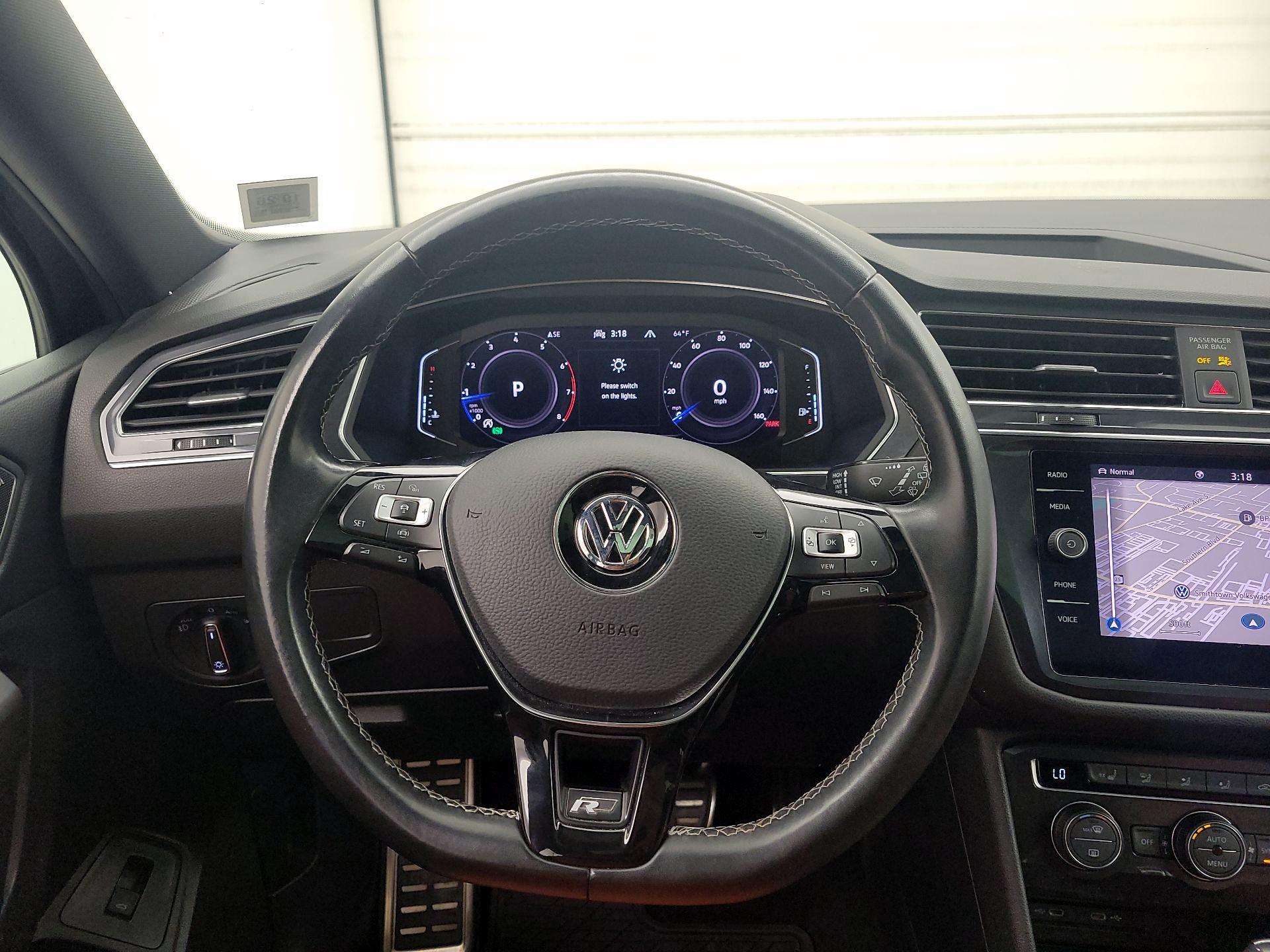 Thumbnail: 2021 Volkswagen Tiguan - 10