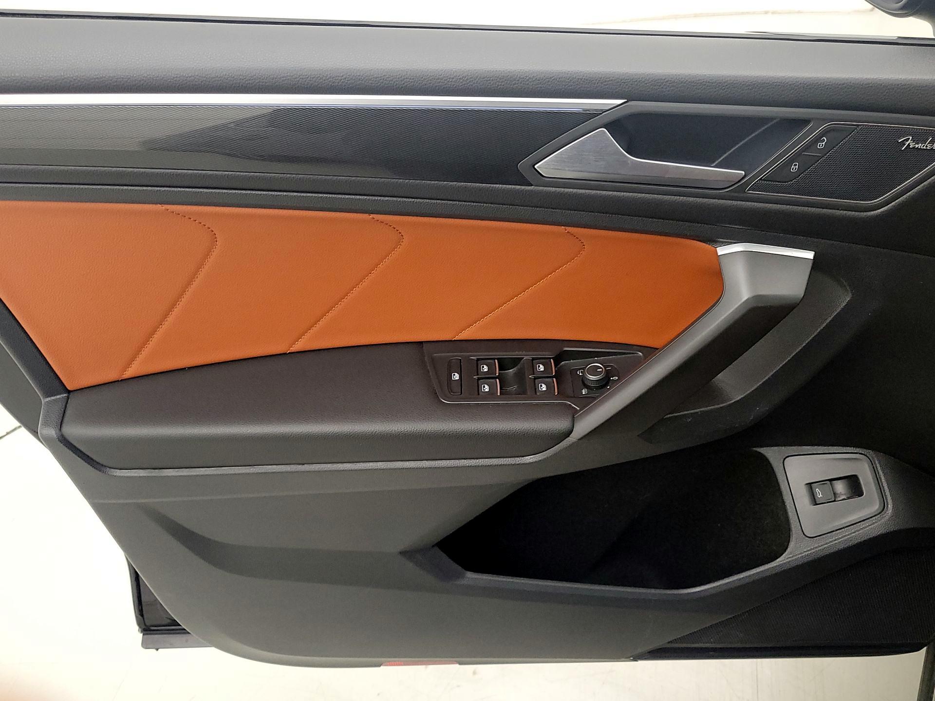 Thumbnail: 2021 Volkswagen Tiguan - 12