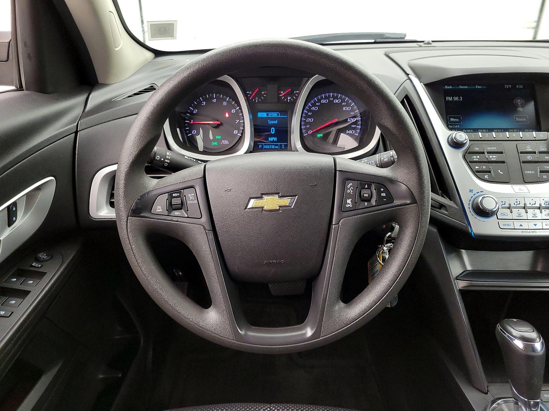 Thumbnail: 2017 Chevrolet Equinox - 10