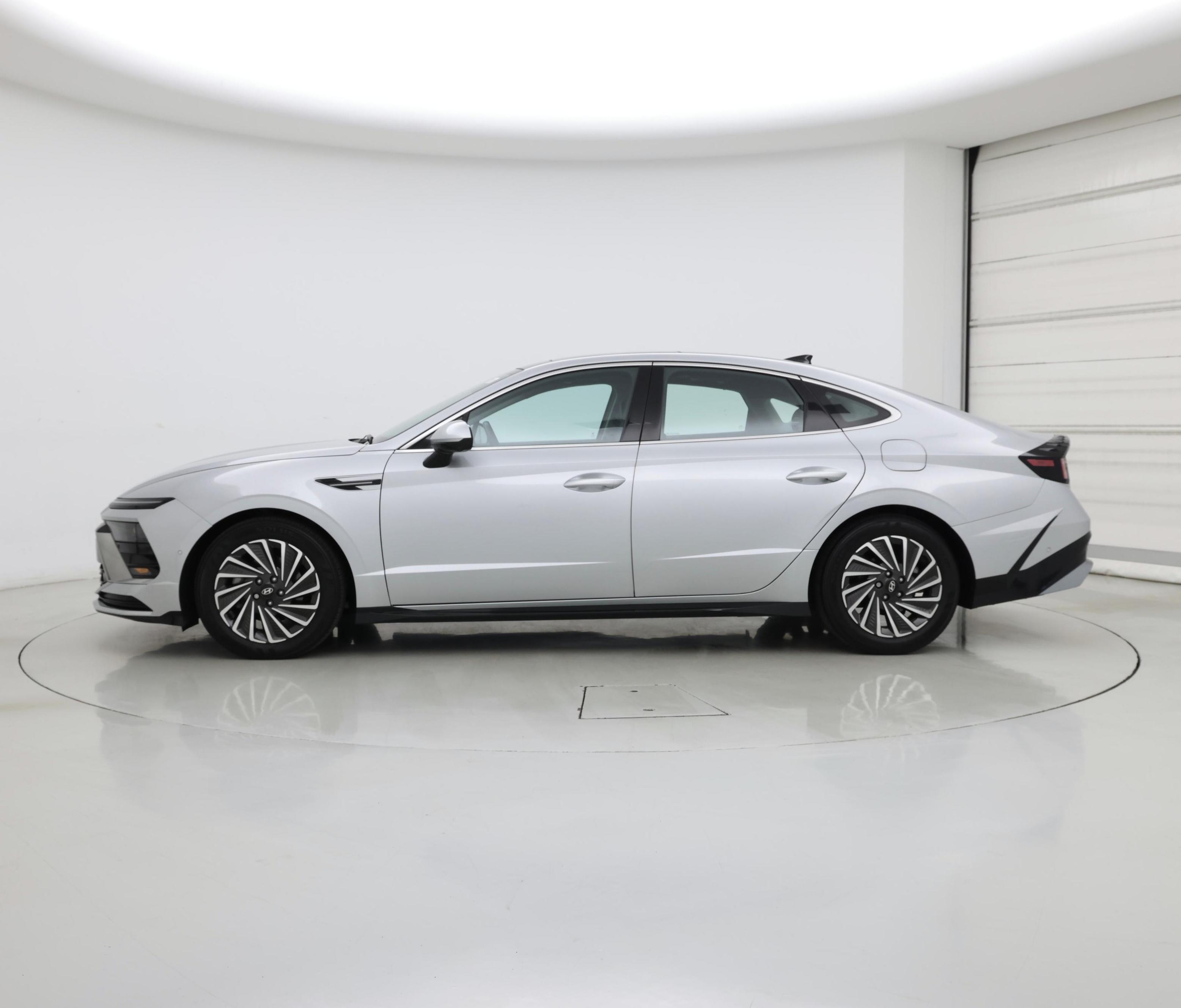 Thumbnail: 2024 Hyundai Sonata - 3