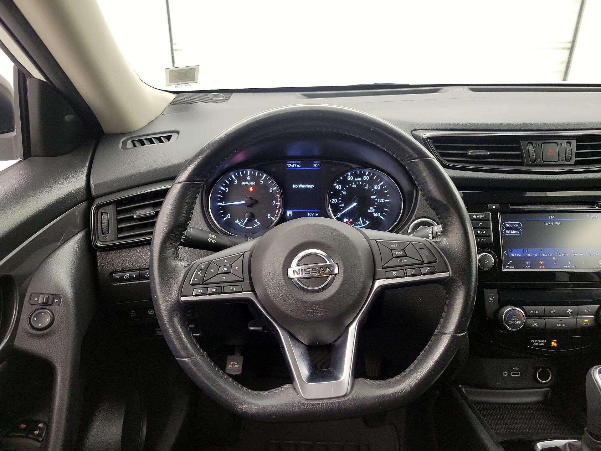 Thumbnail: 2019 Nissan Rogue - 10