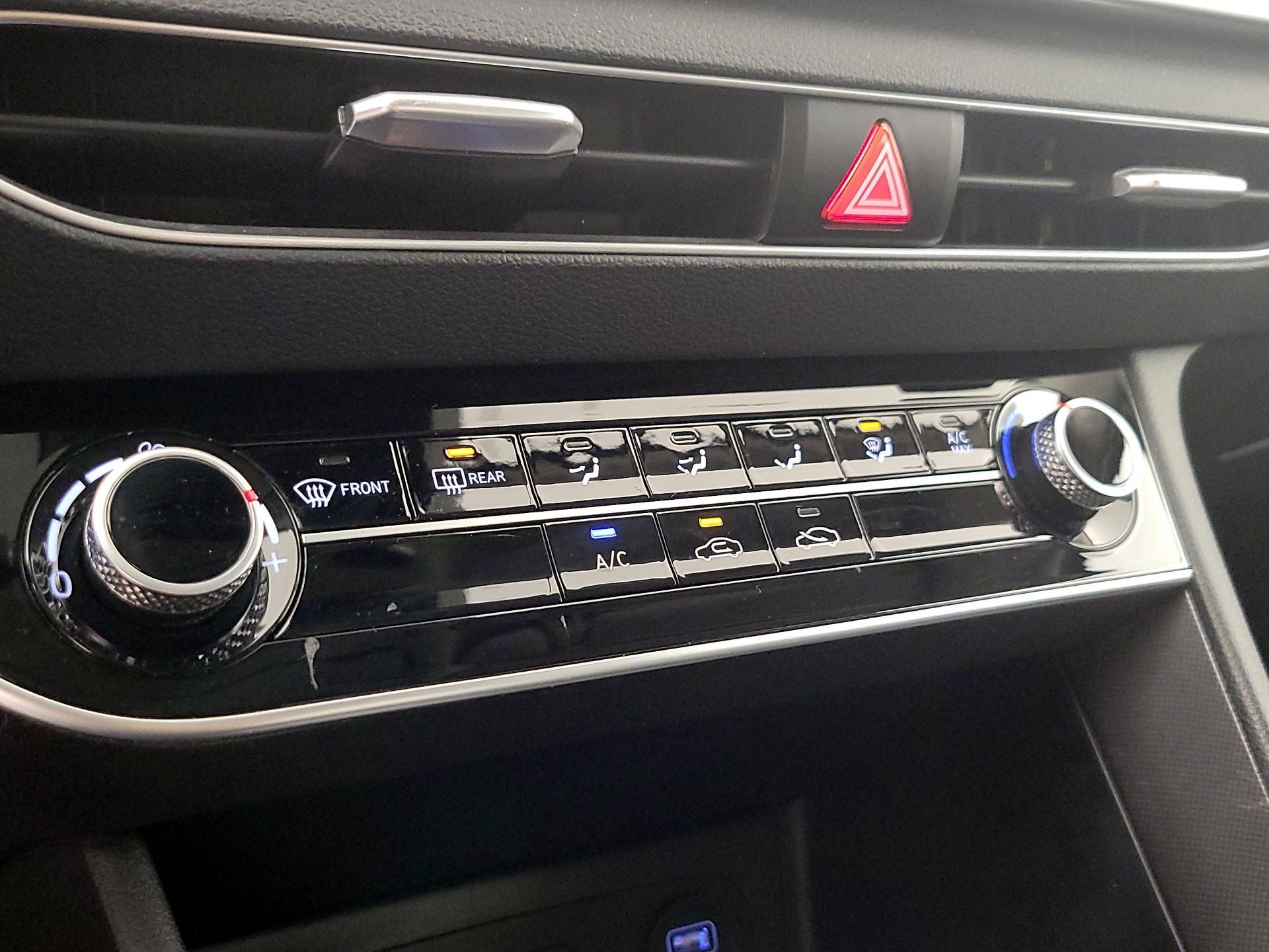 Thumbnail: 2021 Hyundai Sonata - 16