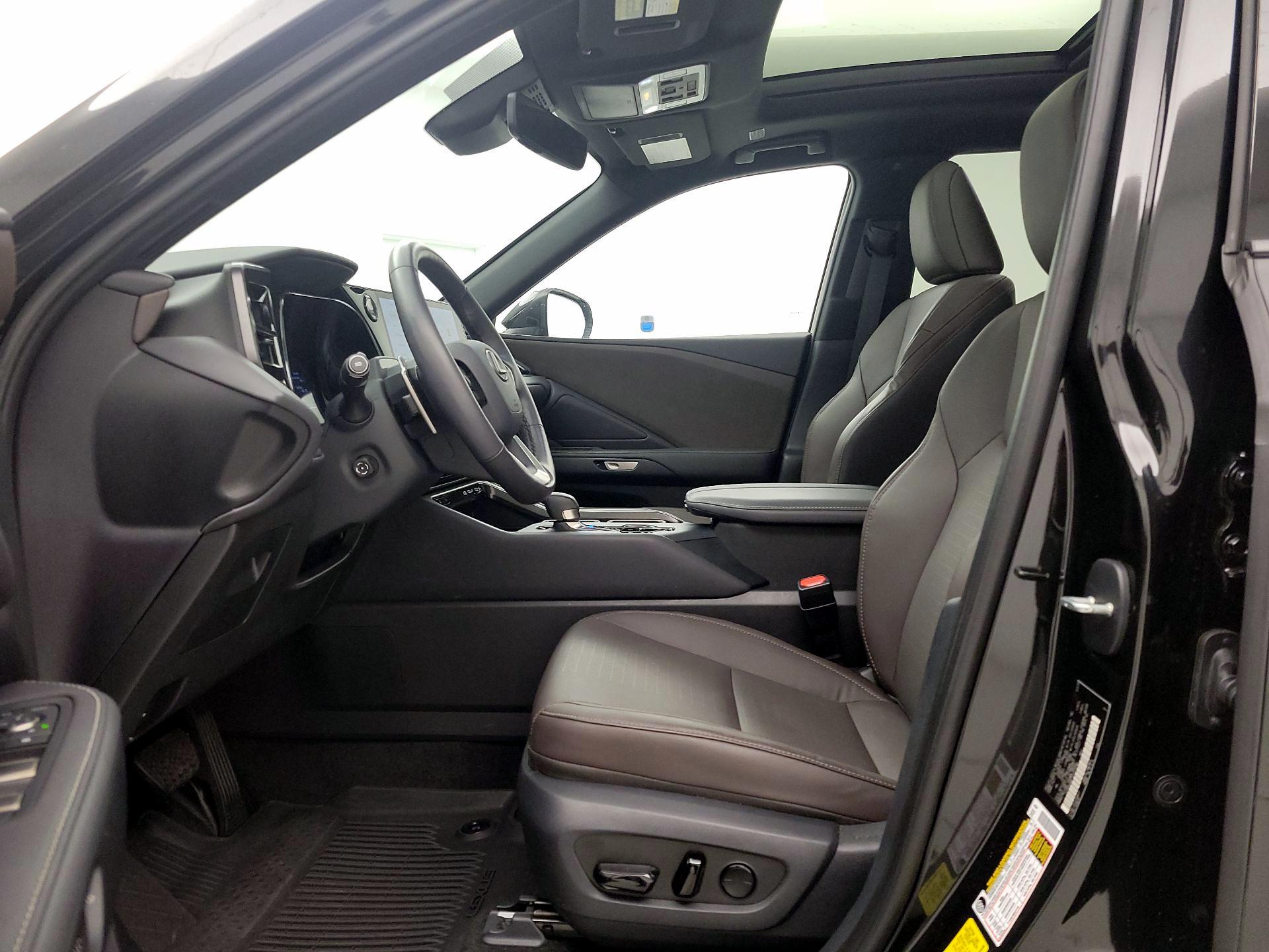 Thumbnail: 2025 Lexus TX - 11