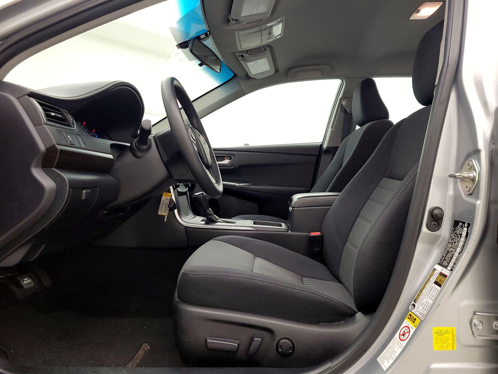 Thumbnail: 2015 Toyota Camry - 11