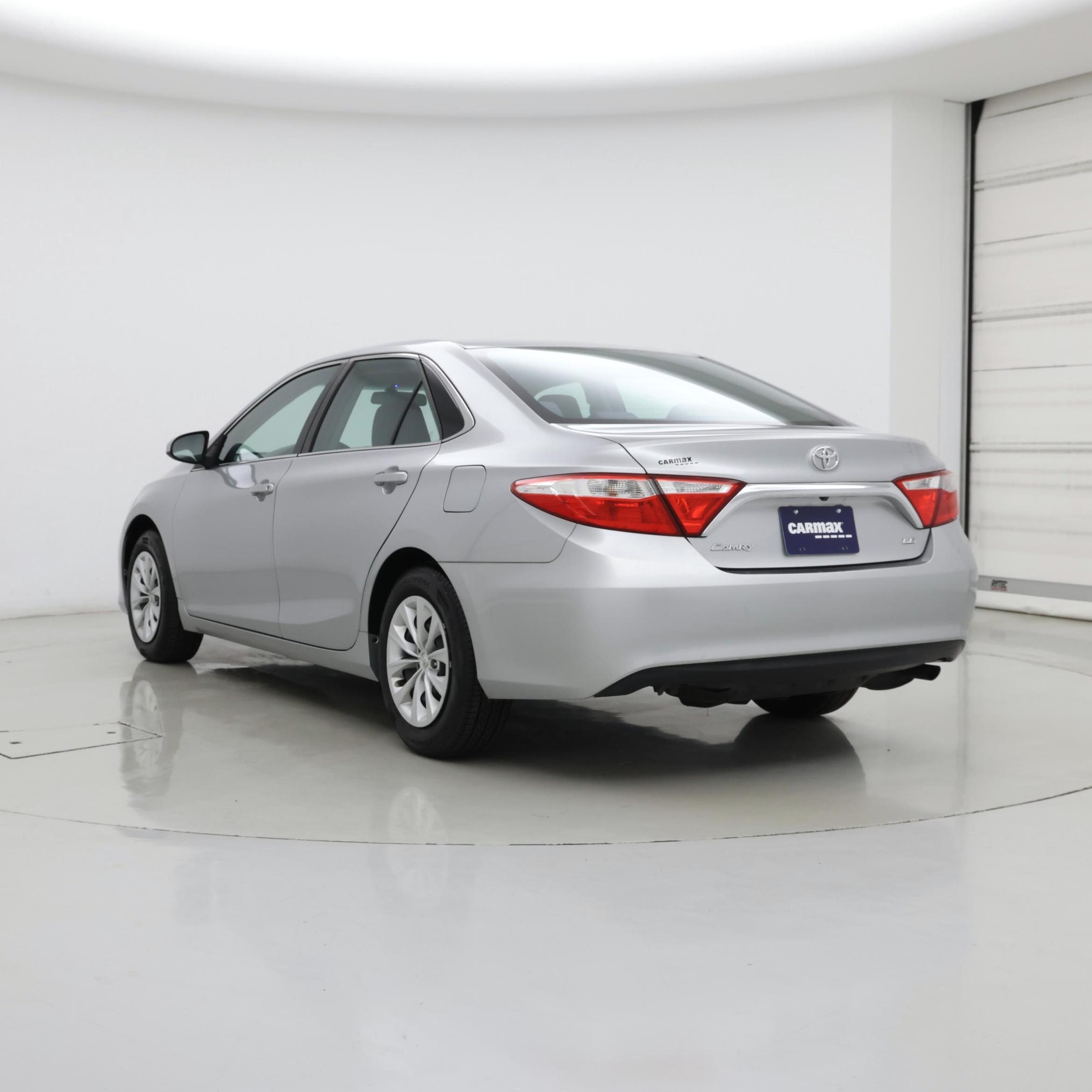 Thumbnail: 2015 Toyota Camry - 2