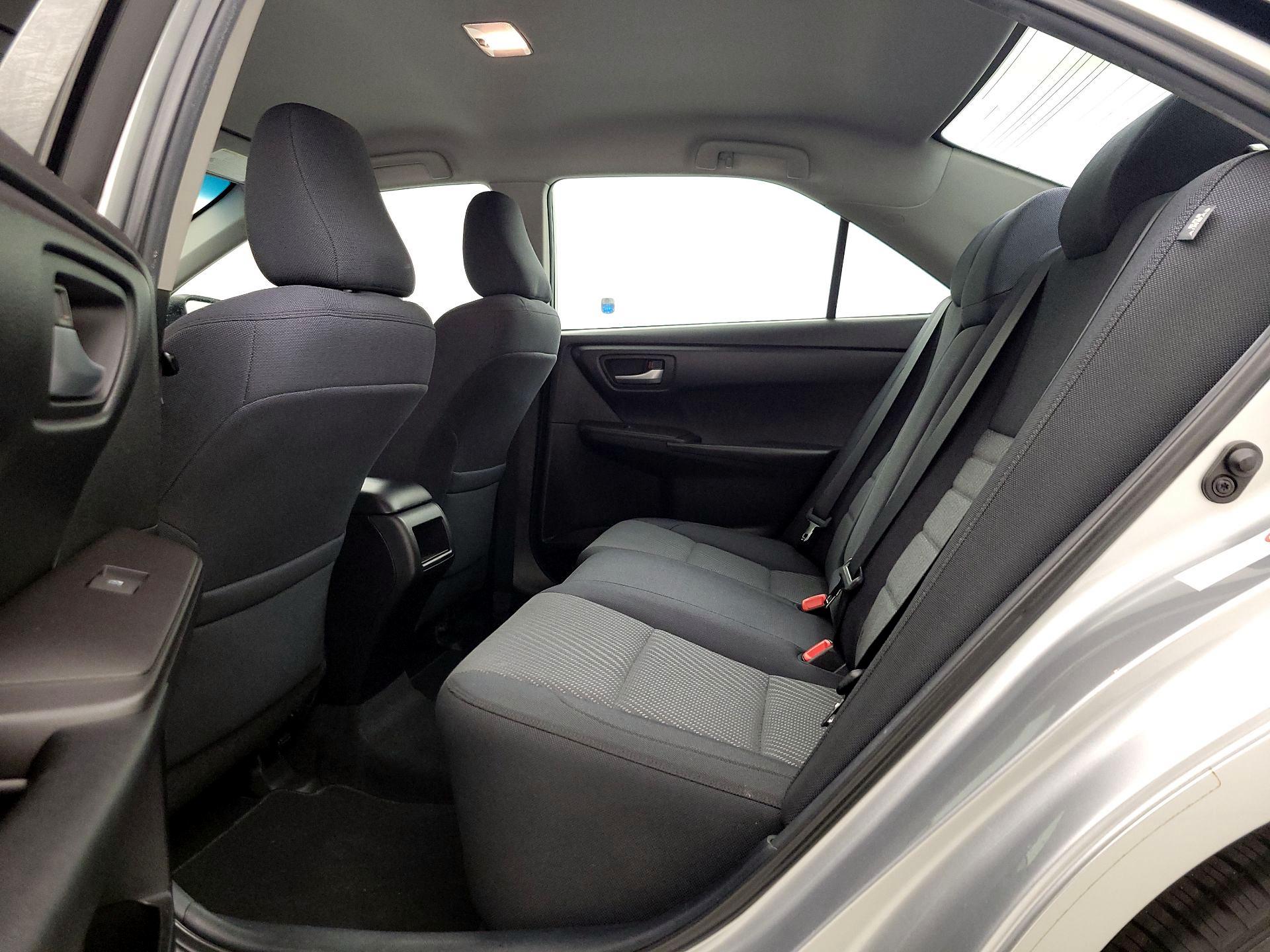 Thumbnail: 2015 Toyota Camry - 19