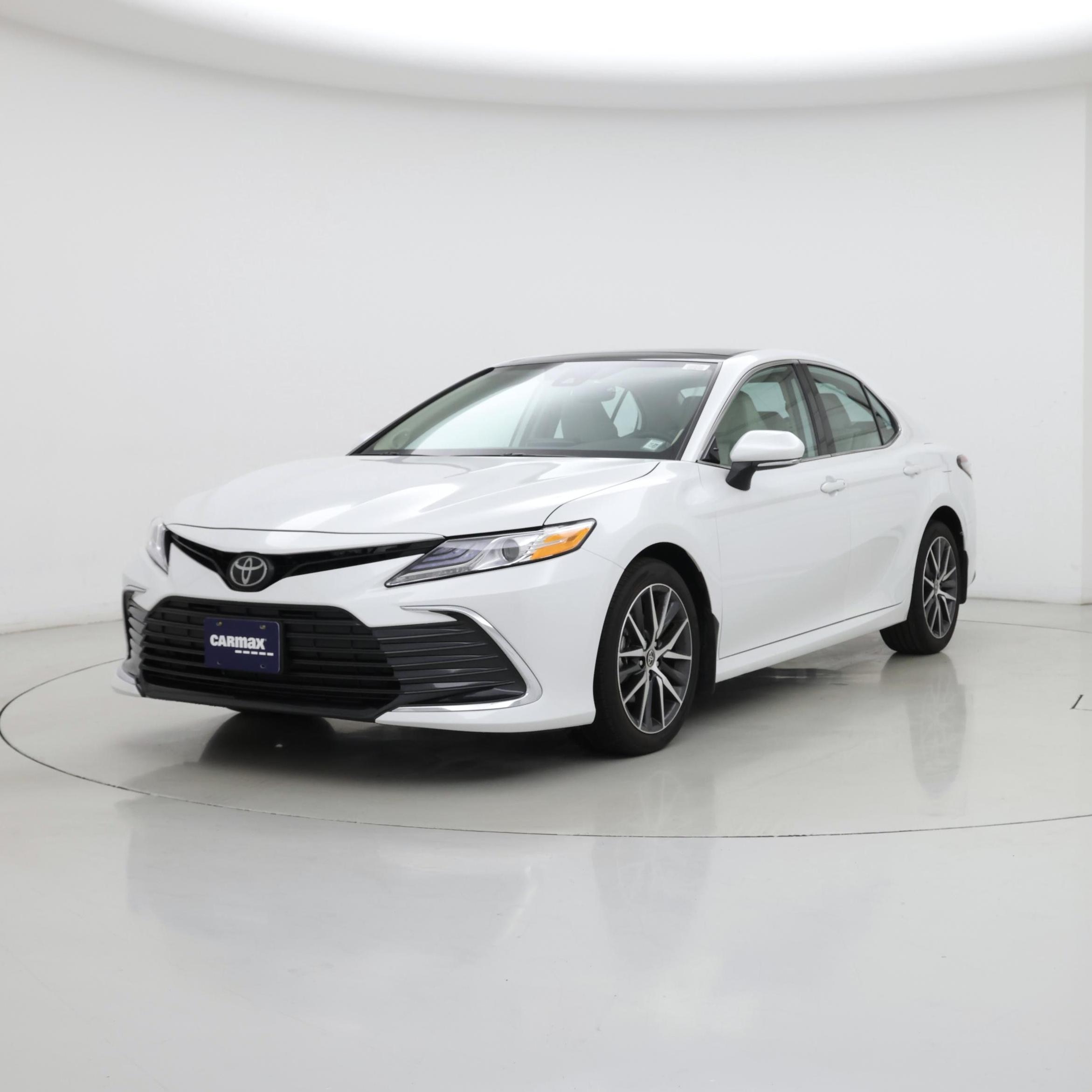 Thumbnail: 2023 Toyota Camry - 4