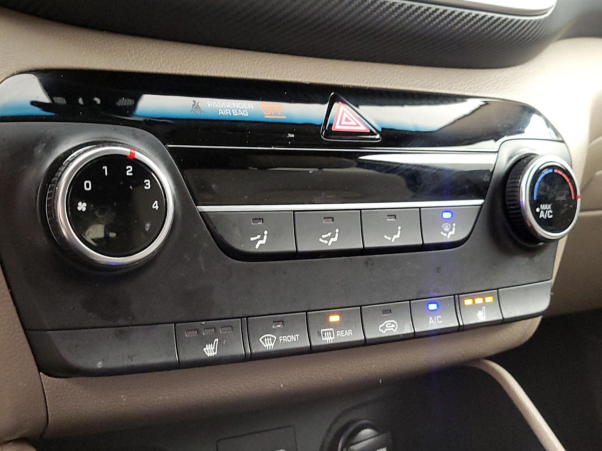 Thumbnail: 2019 Hyundai Tucson - 16