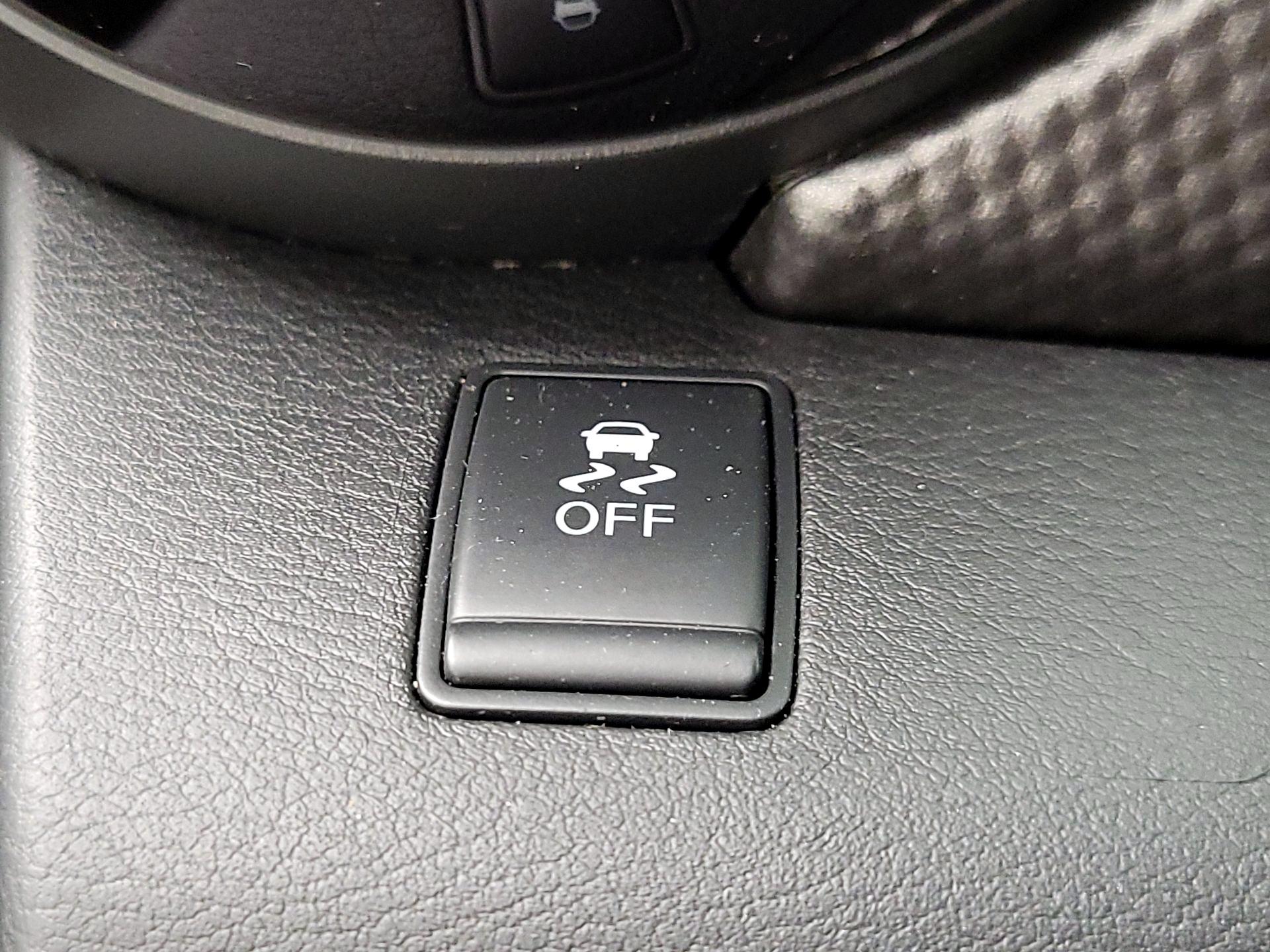 Thumbnail: 2019 Nissan Kicks - 13
