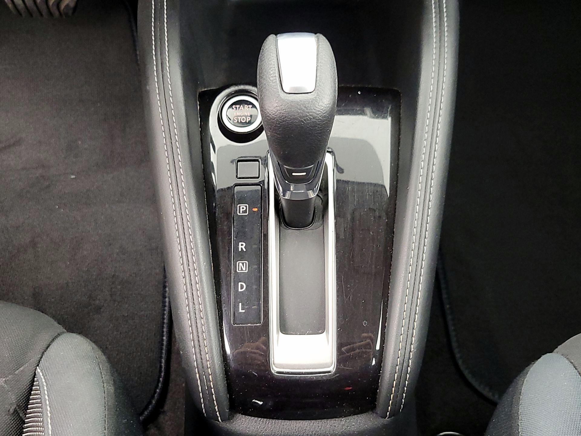 Thumbnail: 2019 Nissan Kicks - 17