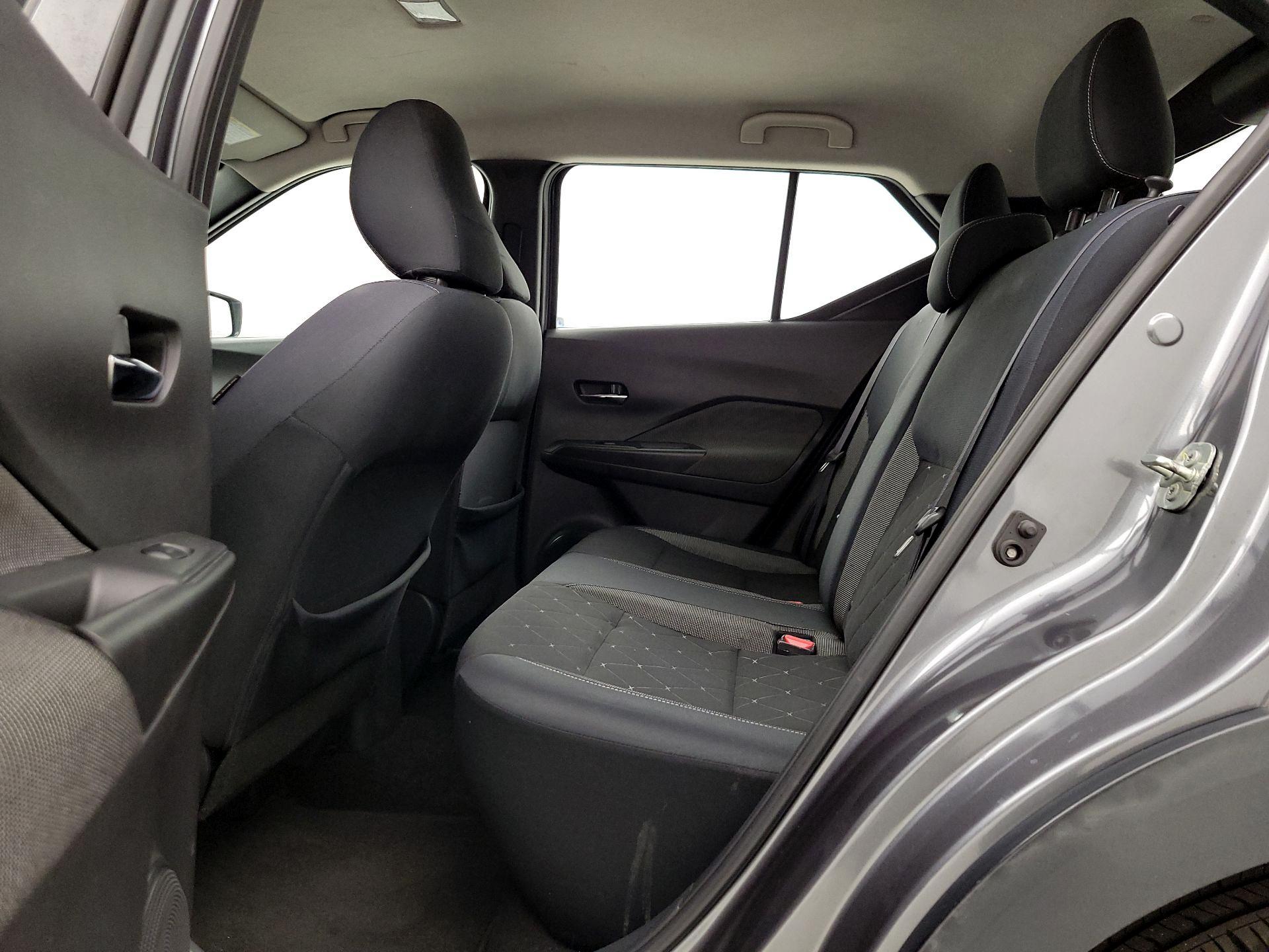 Thumbnail: 2019 Nissan Kicks - 19