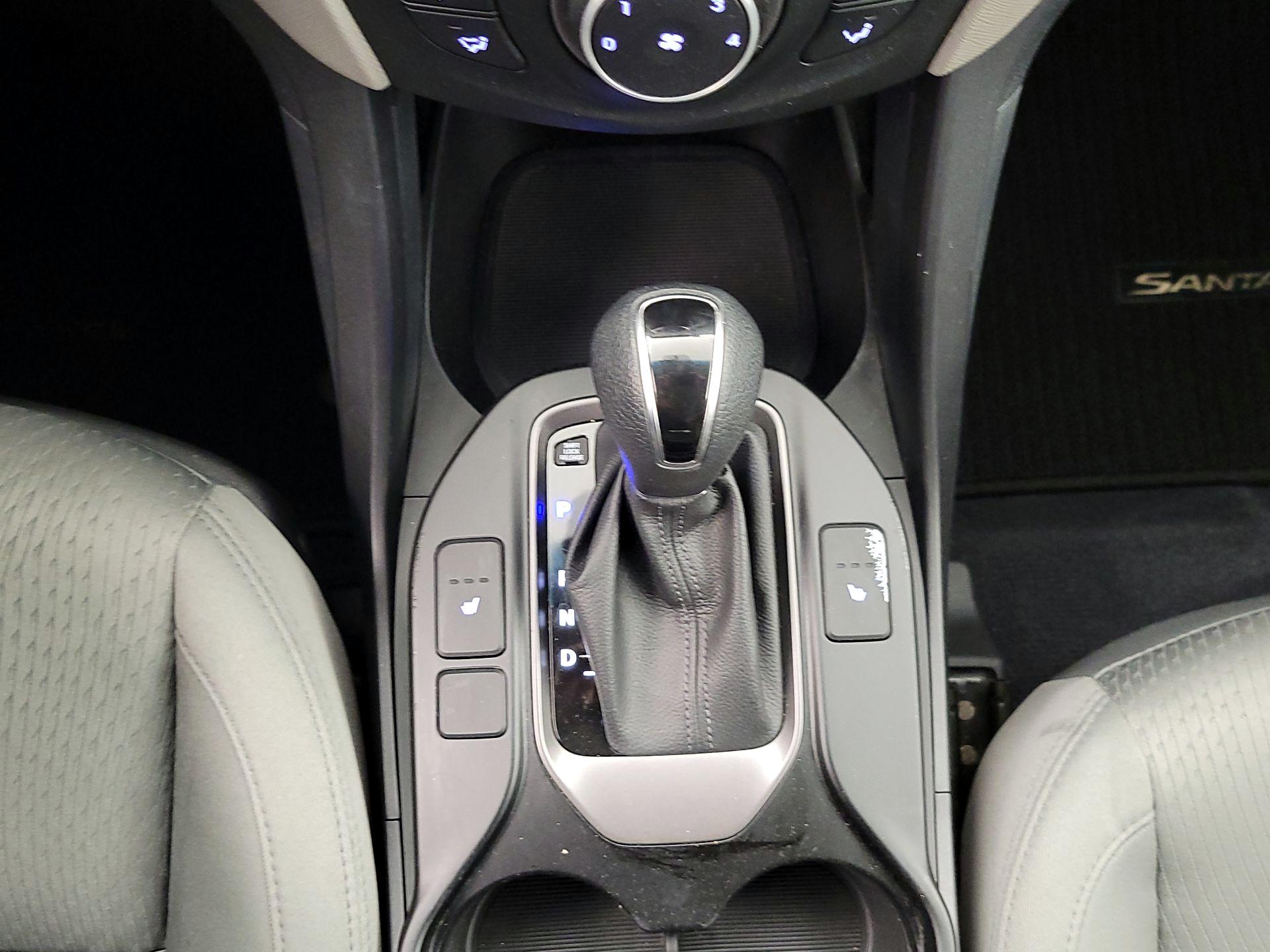 Thumbnail: 2016 Hyundai Santa Fe - 17
