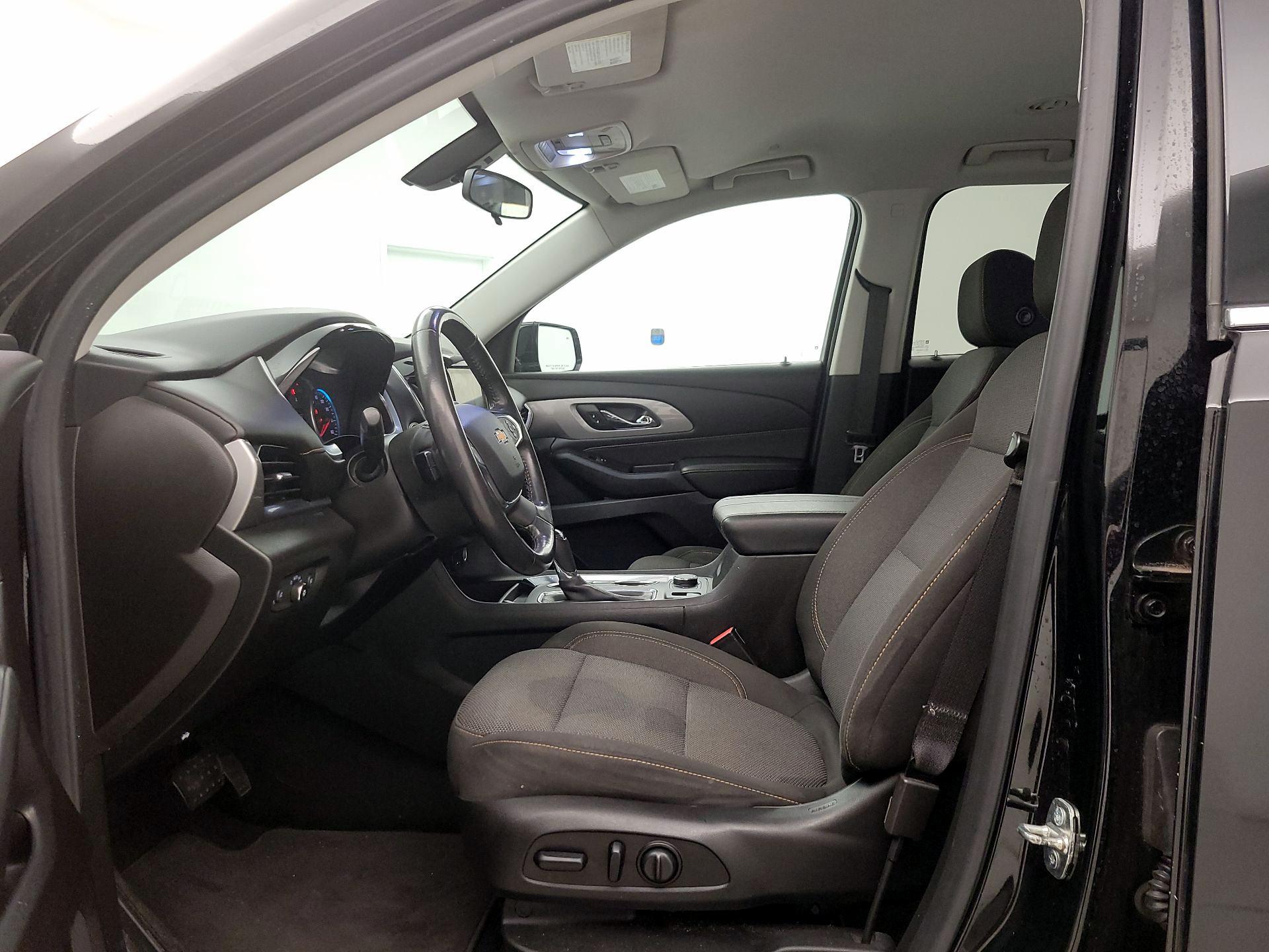 Thumbnail: 2019 Chevrolet Traverse - 11
