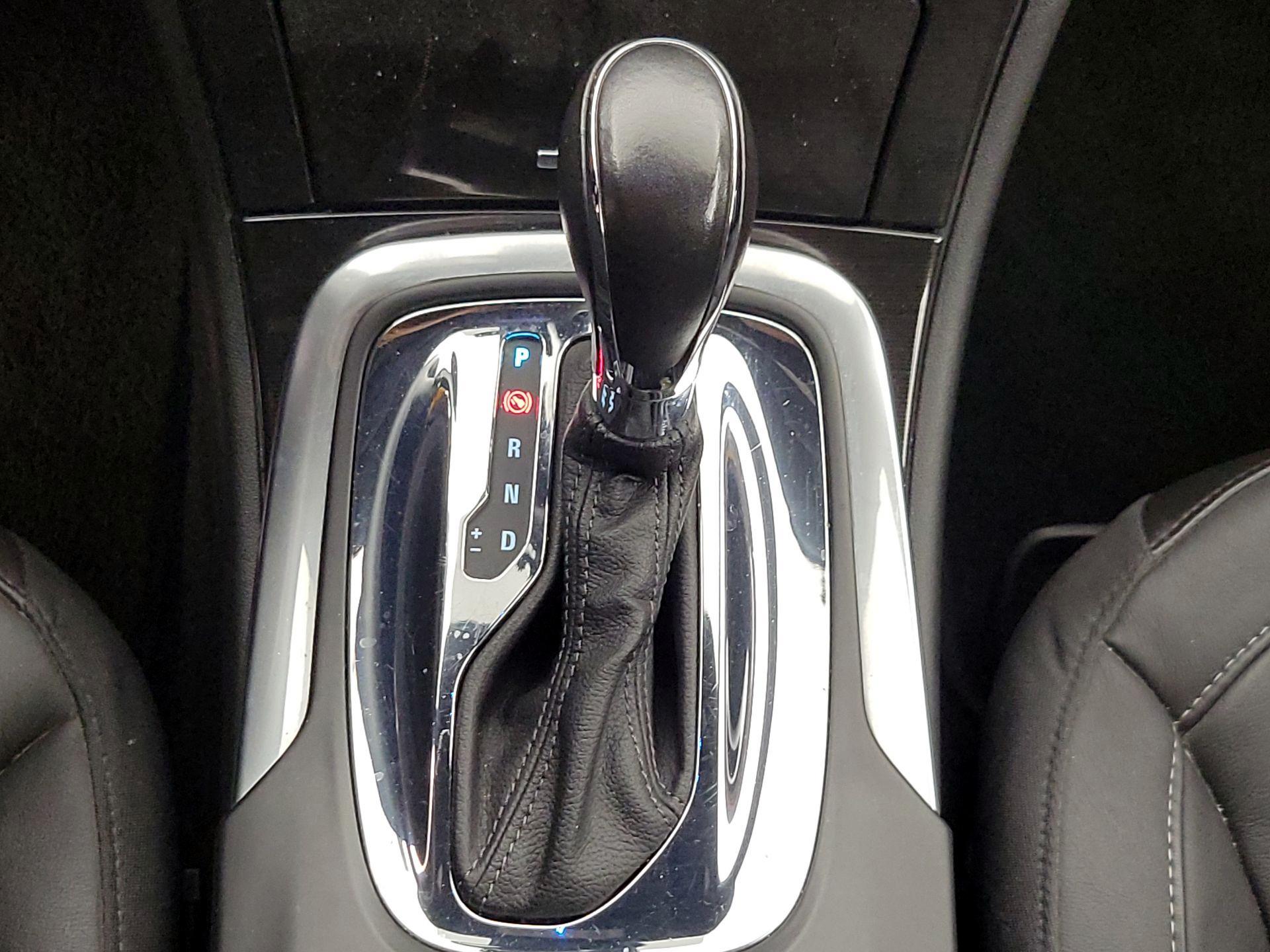 Thumbnail: 2017 Buick Regal - 18