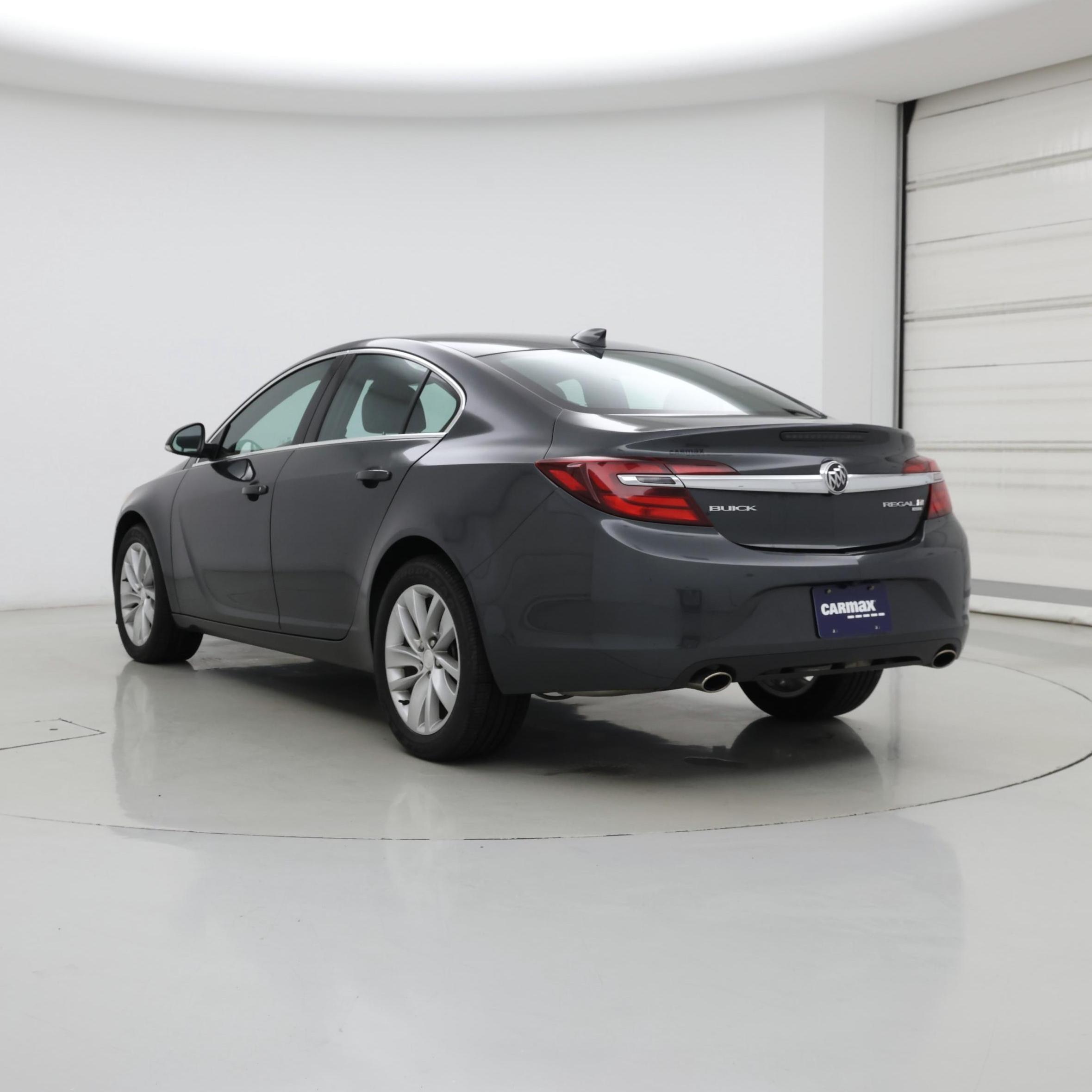 Thumbnail: 2017 Buick Regal - 2