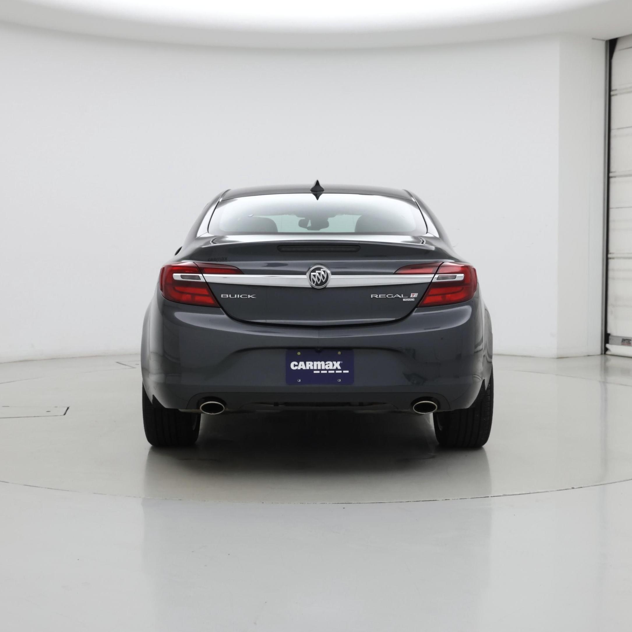 Thumbnail: 2017 Buick Regal - 6