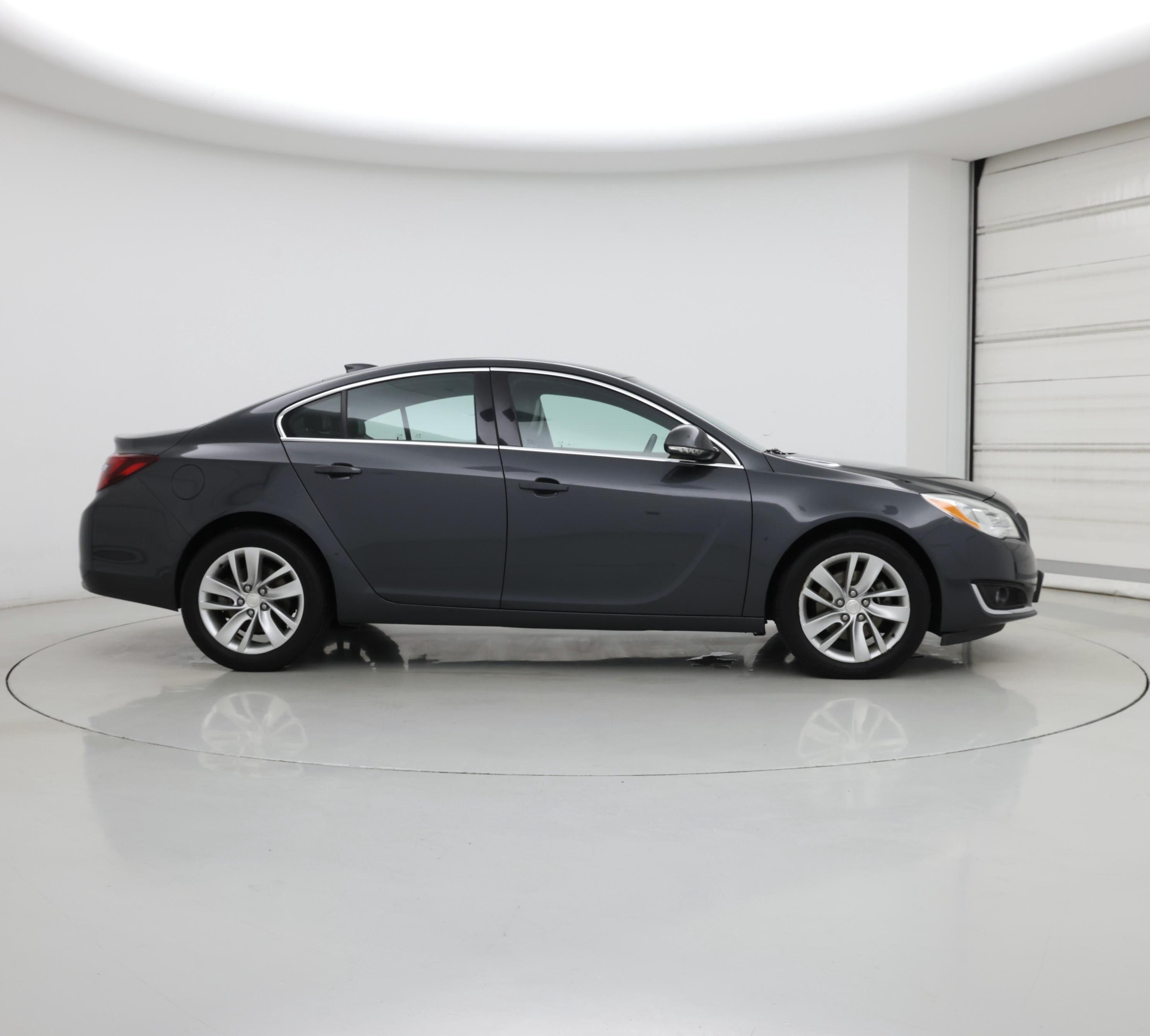 Thumbnail: 2017 Buick Regal - 7