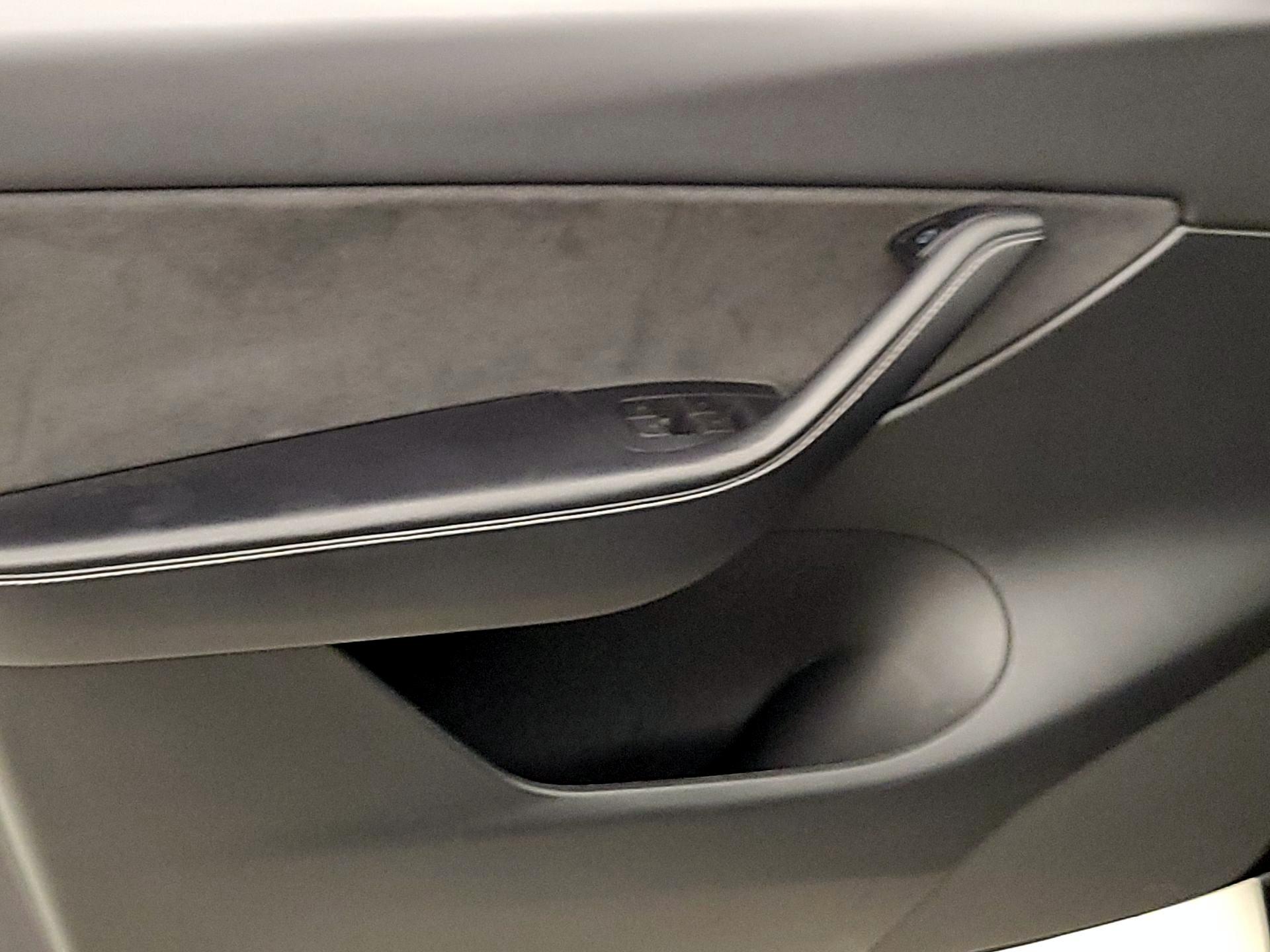 Thumbnail: 2021 Tesla Model Y - 12