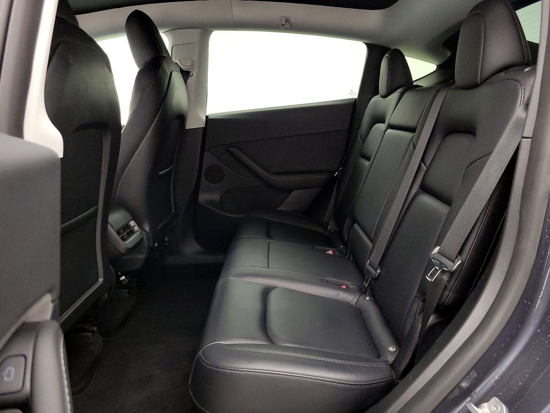 Thumbnail: 2021 Tesla Model Y - 19