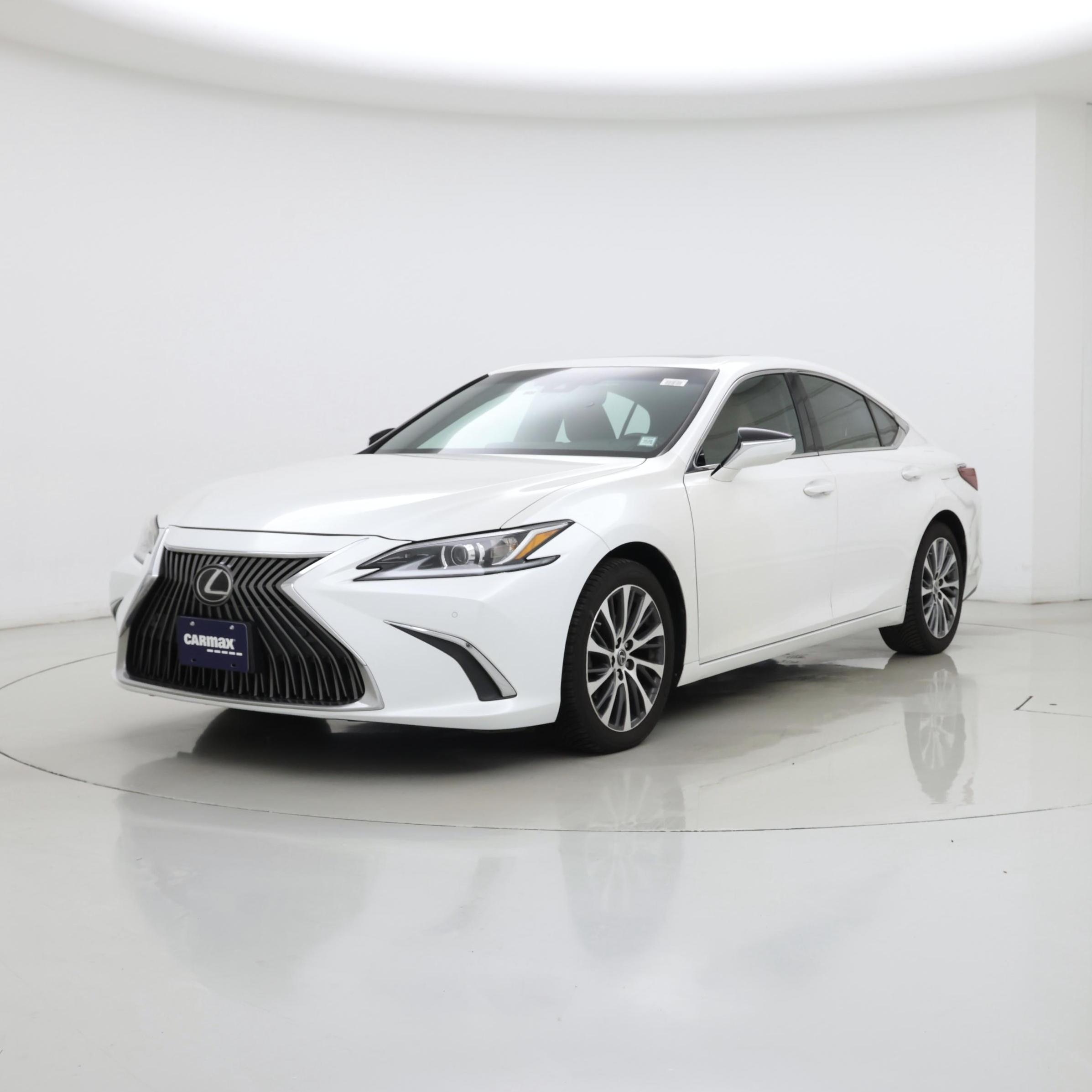 Thumbnail: 2019 Lexus ES - 4