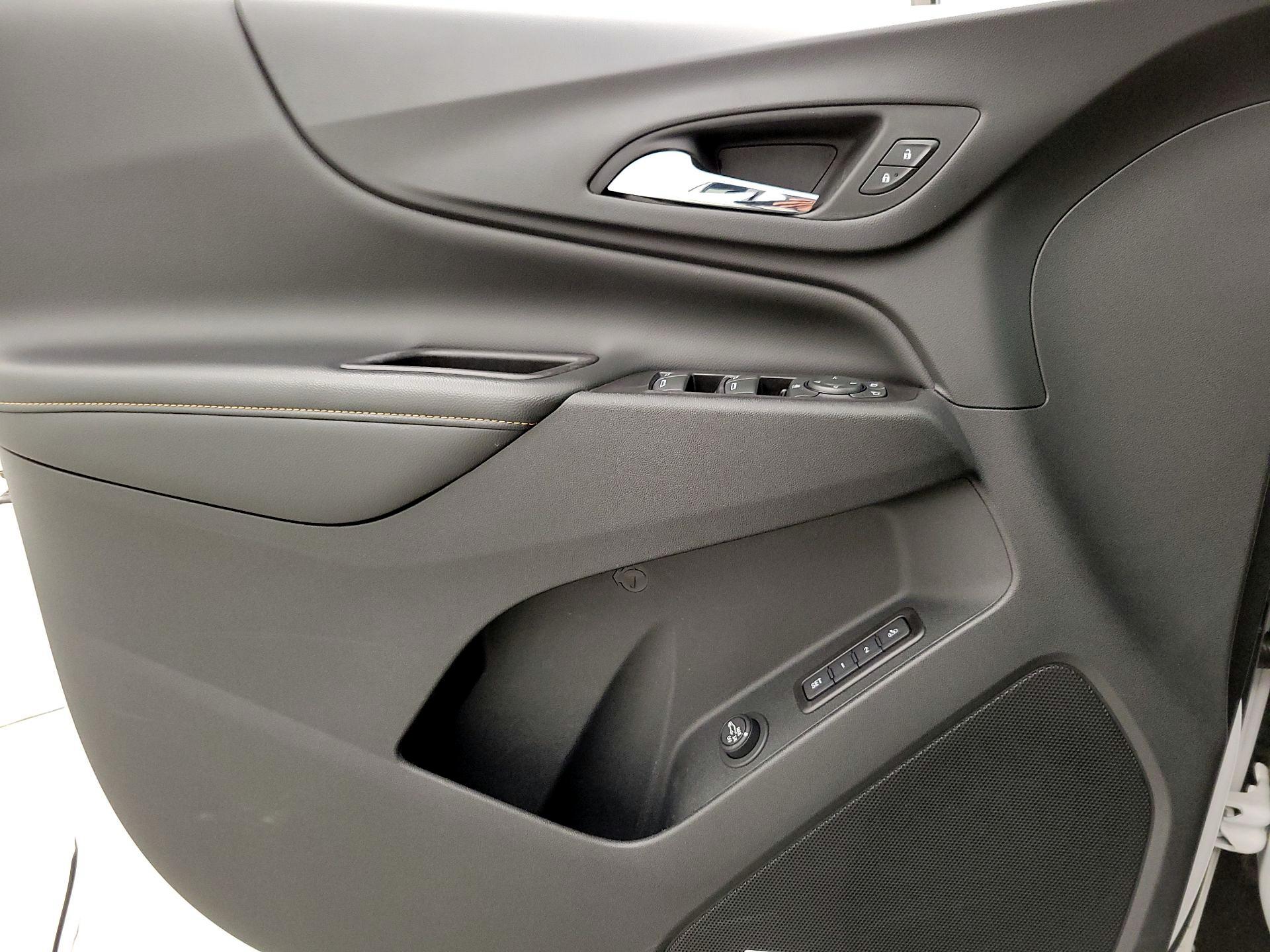 Thumbnail: 2019 Chevrolet Equinox - 12