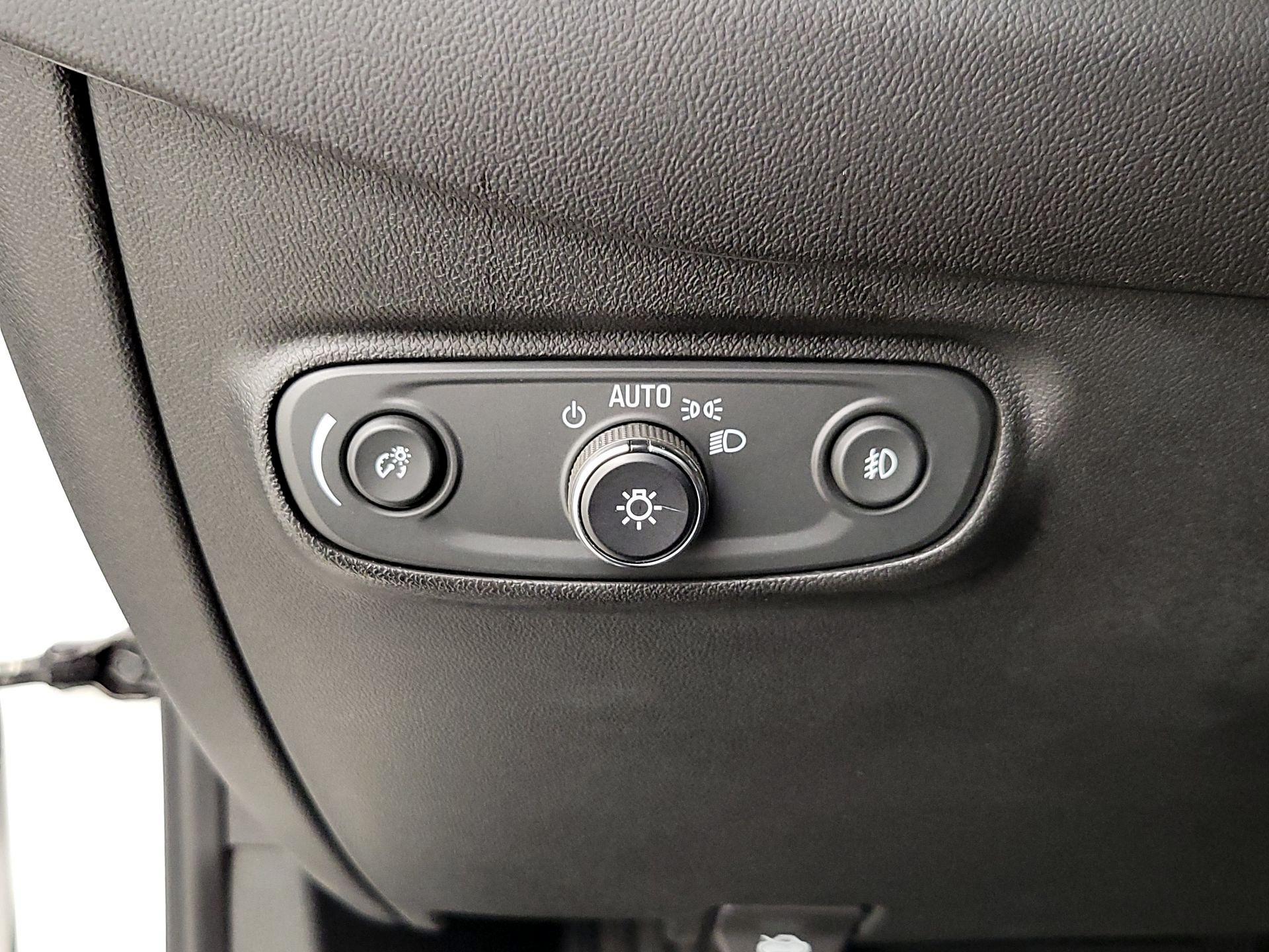 Thumbnail: 2019 Chevrolet Equinox - 13