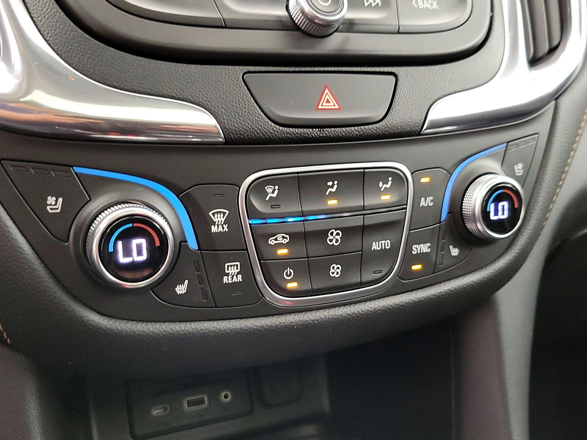 Thumbnail: 2019 Chevrolet Equinox - 17
