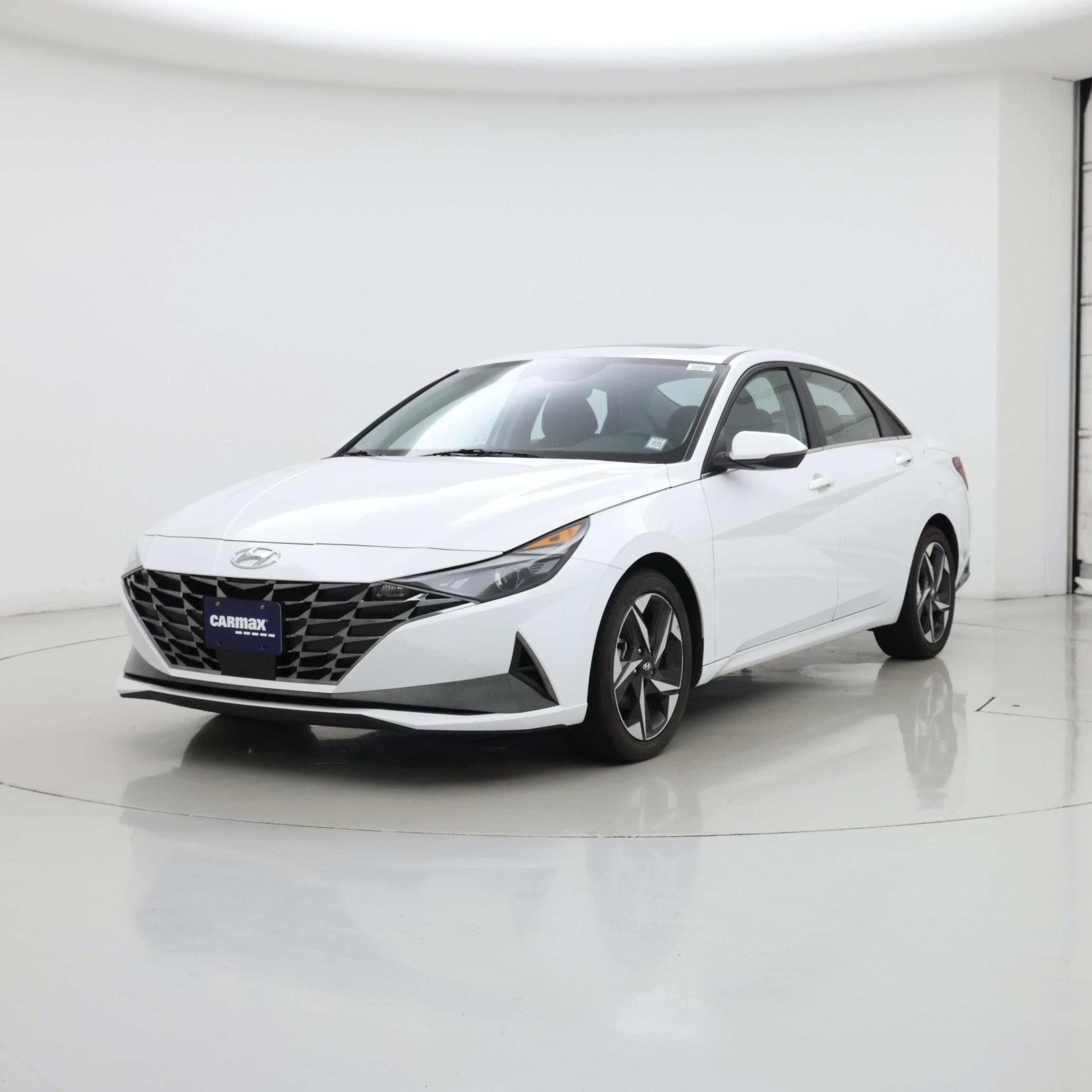 Thumbnail: 2022 Hyundai Elantra - 4