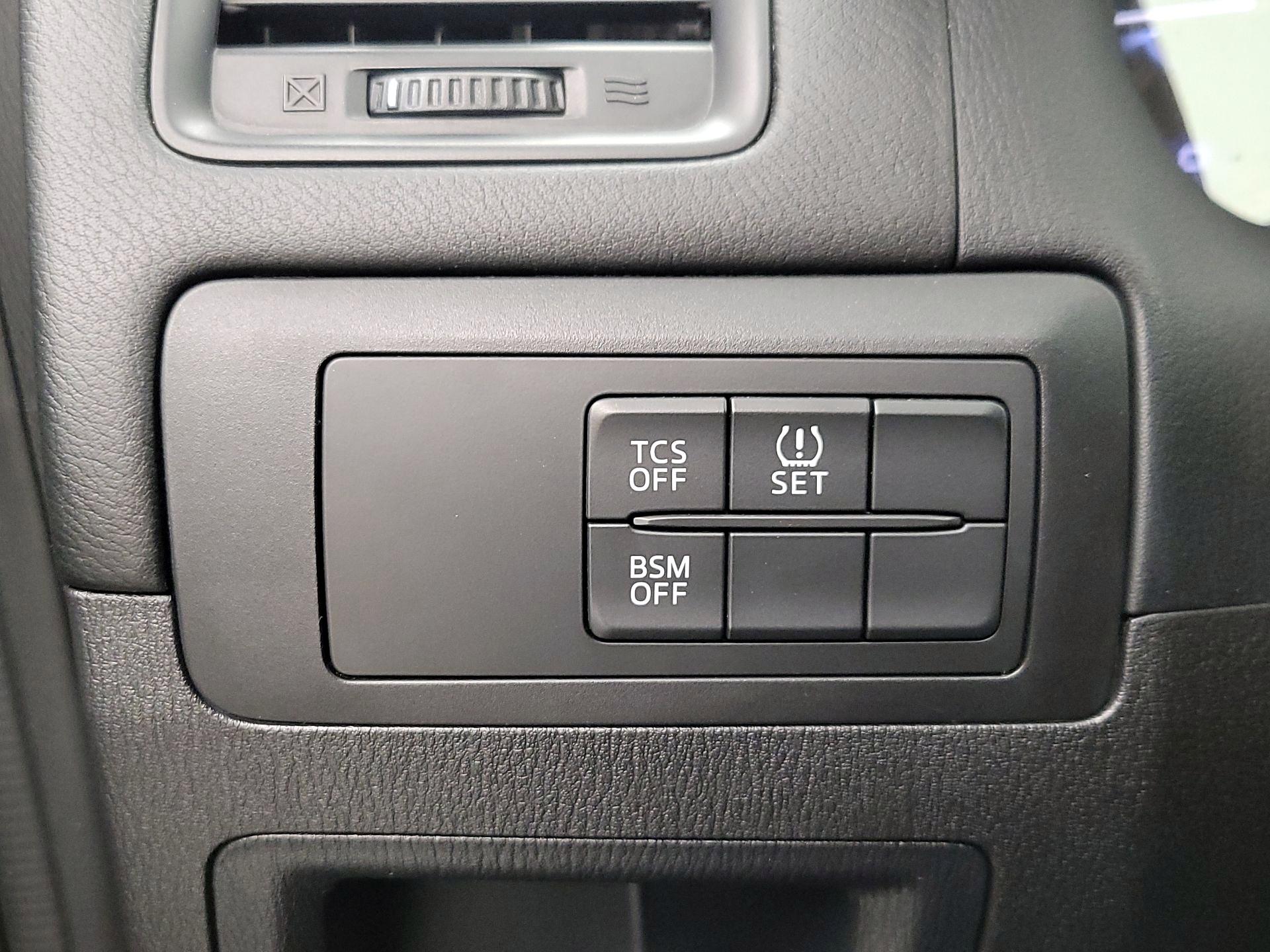 Thumbnail: 2015 Mazda CX-5 - 13