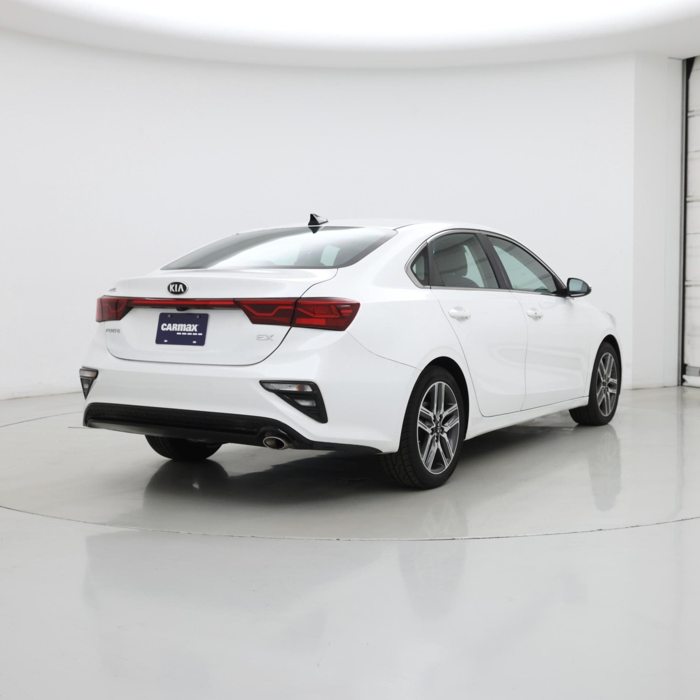 Thumbnail: 2021 Kia Forte - 8
