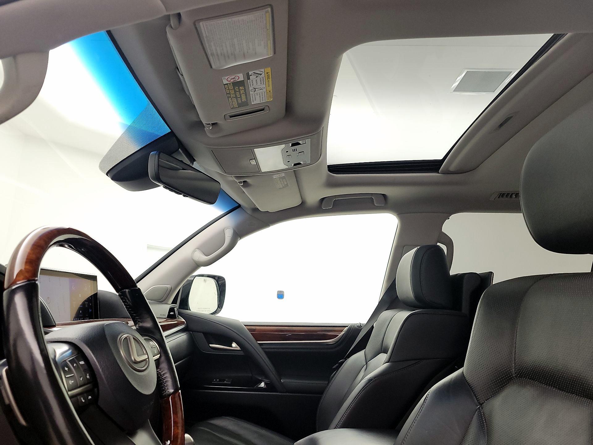 Thumbnail: 2017 Lexus LX - 20