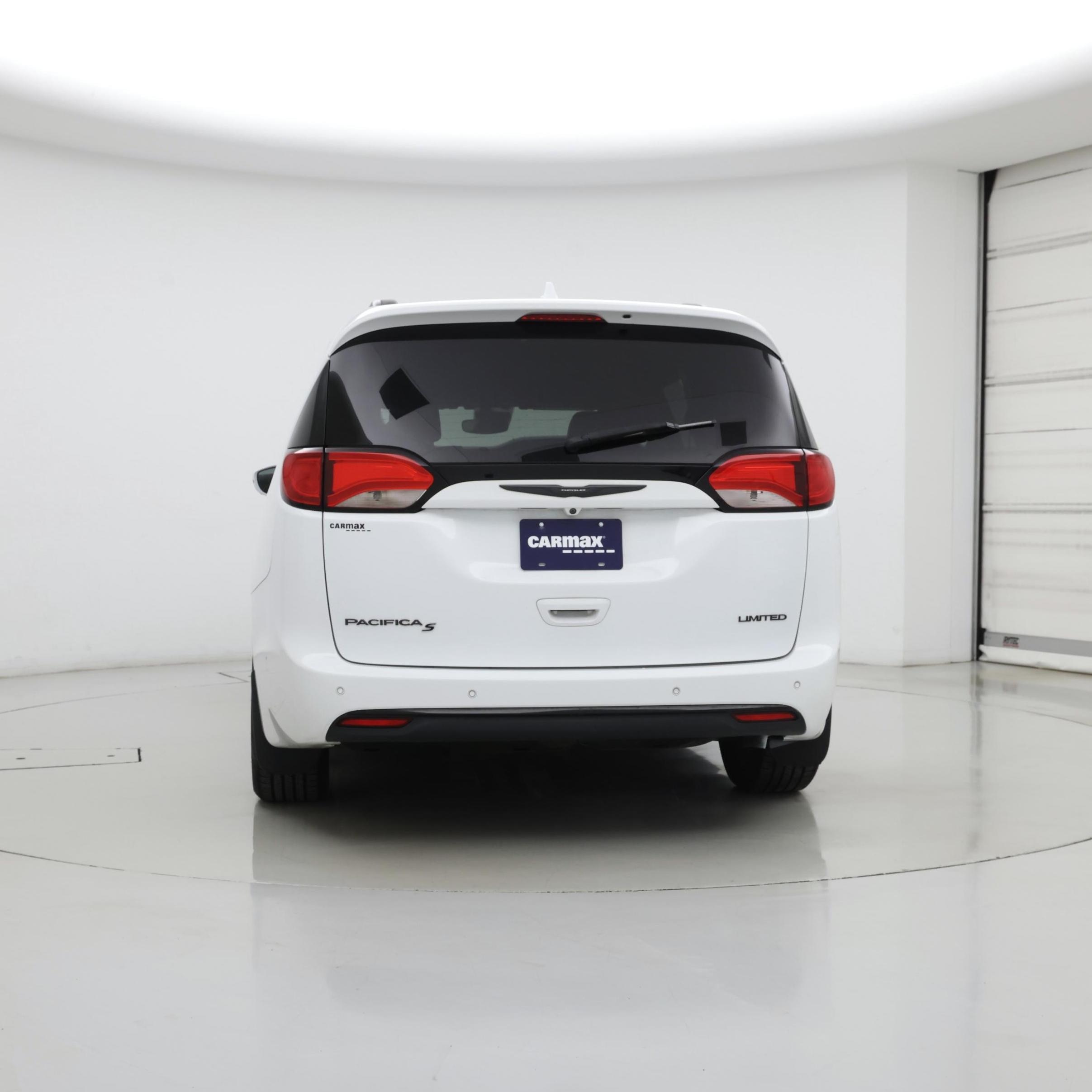 Thumbnail: 2020 Chrysler Pacifica - 6