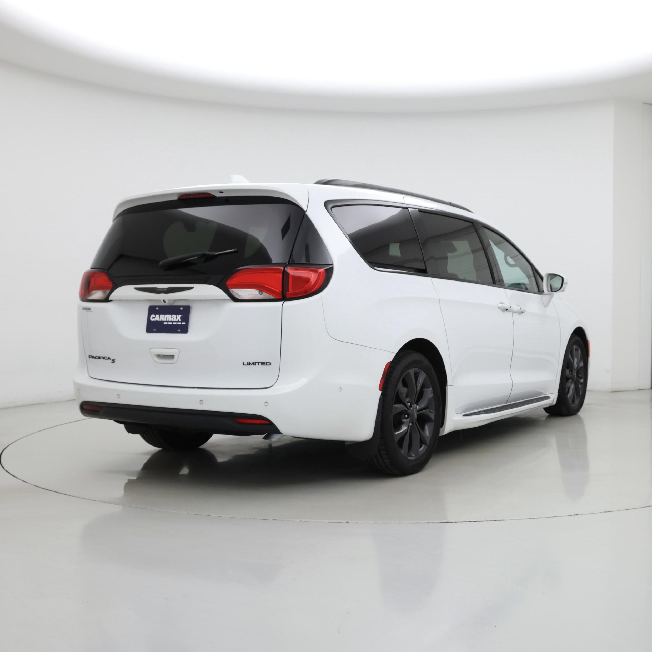 Thumbnail: 2020 Chrysler Pacifica - 8