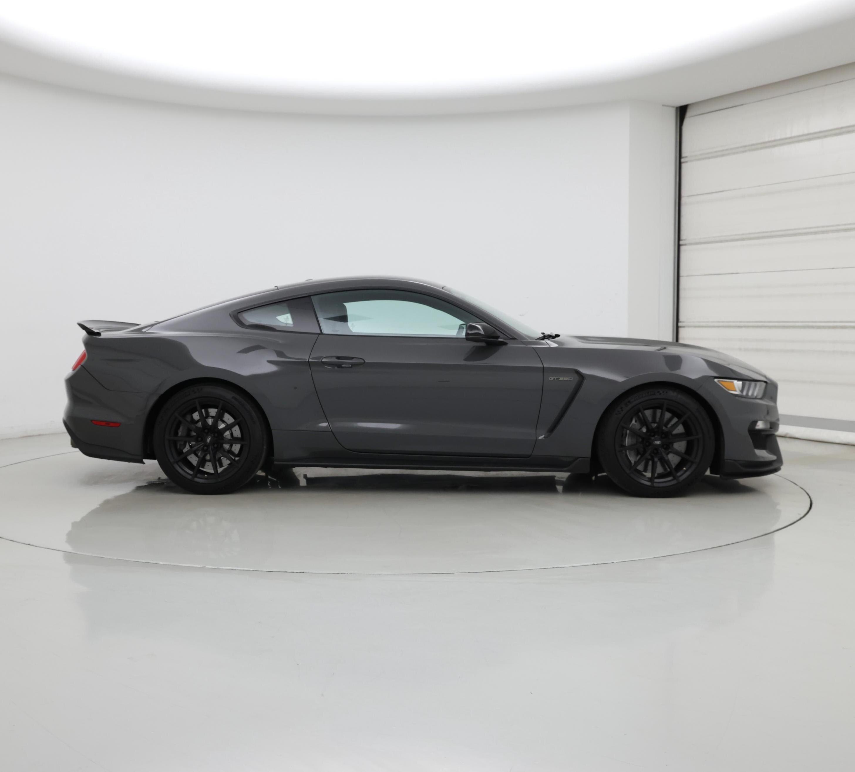 Thumbnail: 2018 Ford Mustang - 7