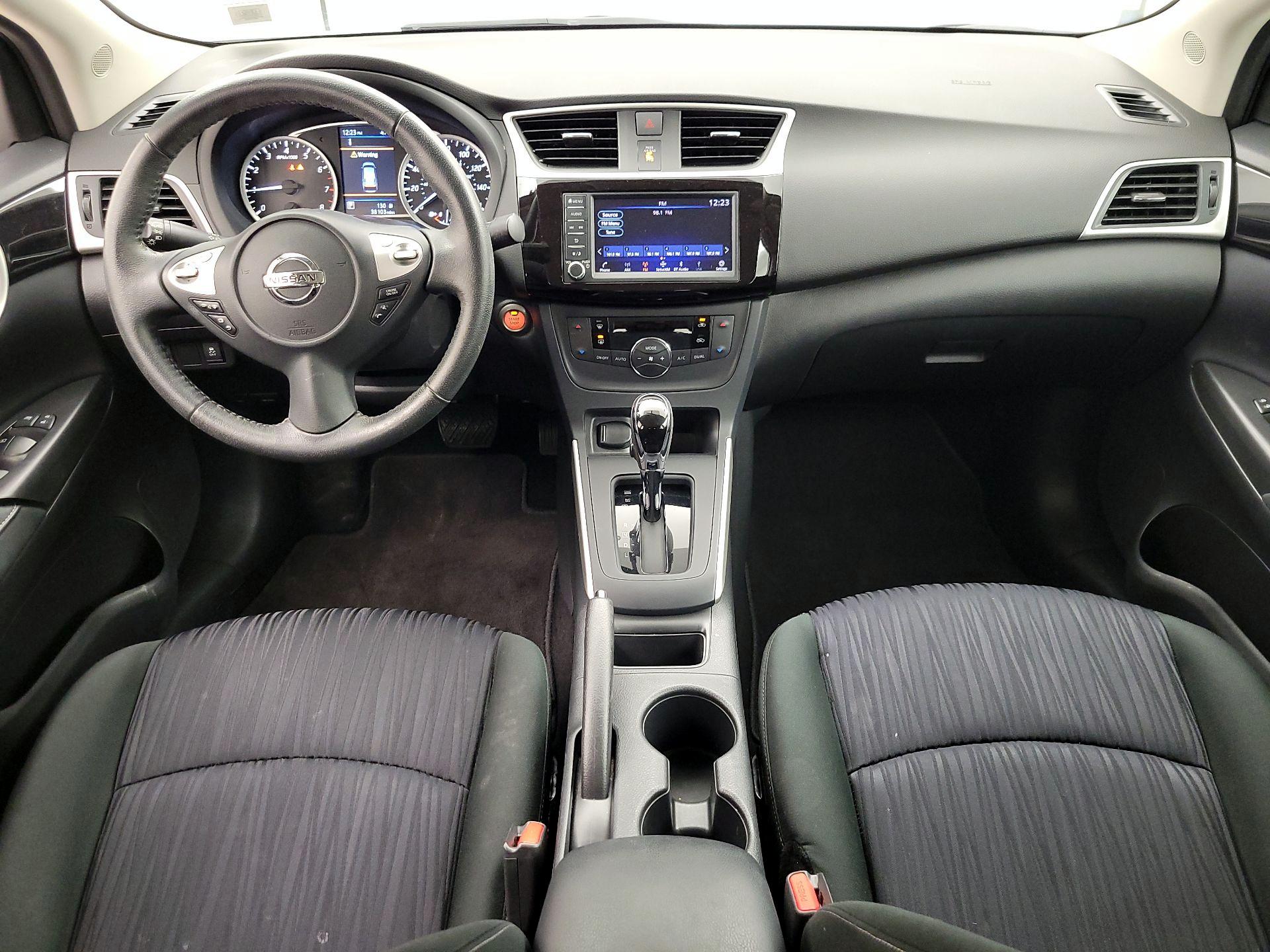 Thumbnail: 2019 Nissan Sentra - 9
