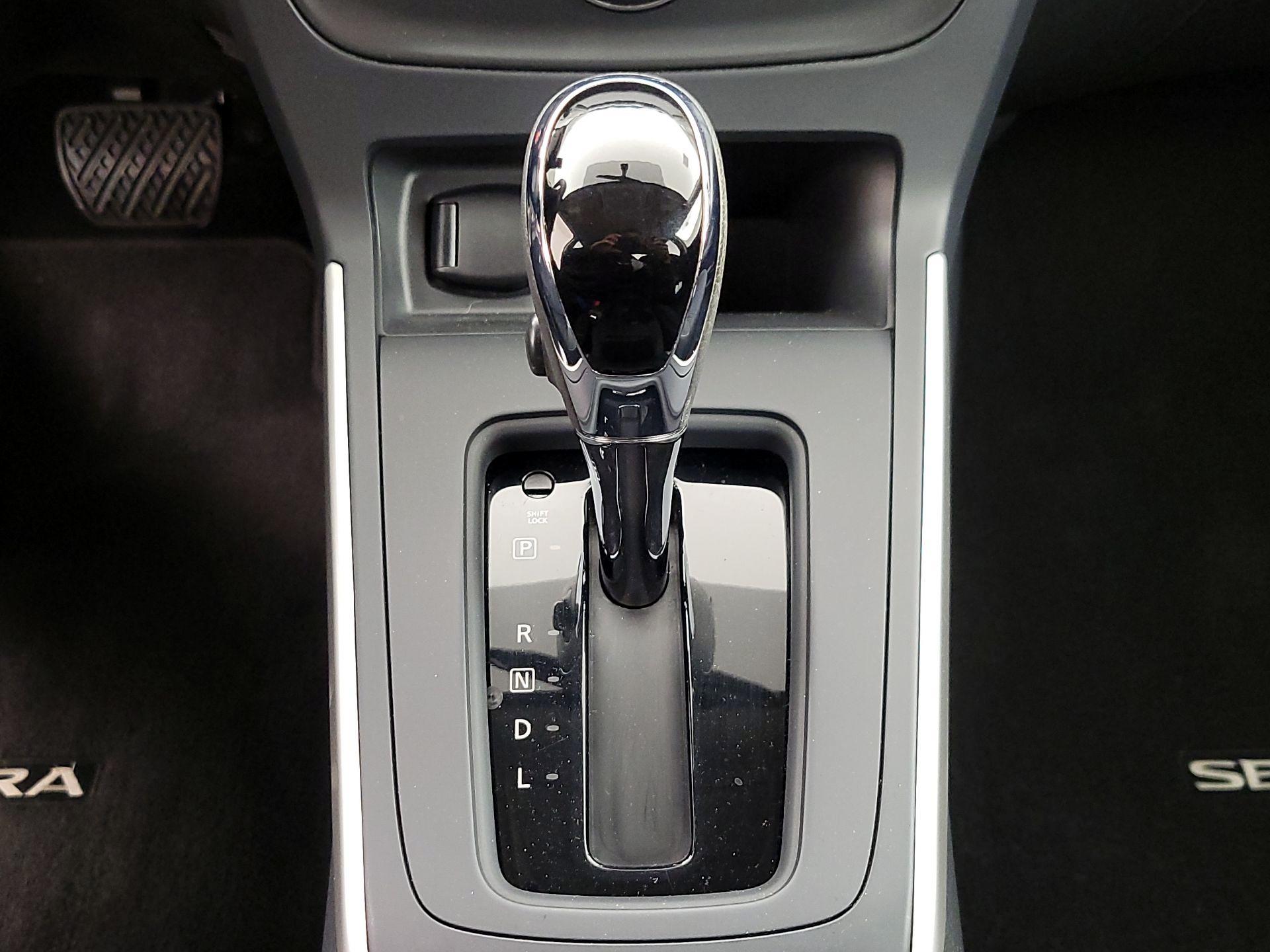 Thumbnail: 2019 Nissan Sentra - 17