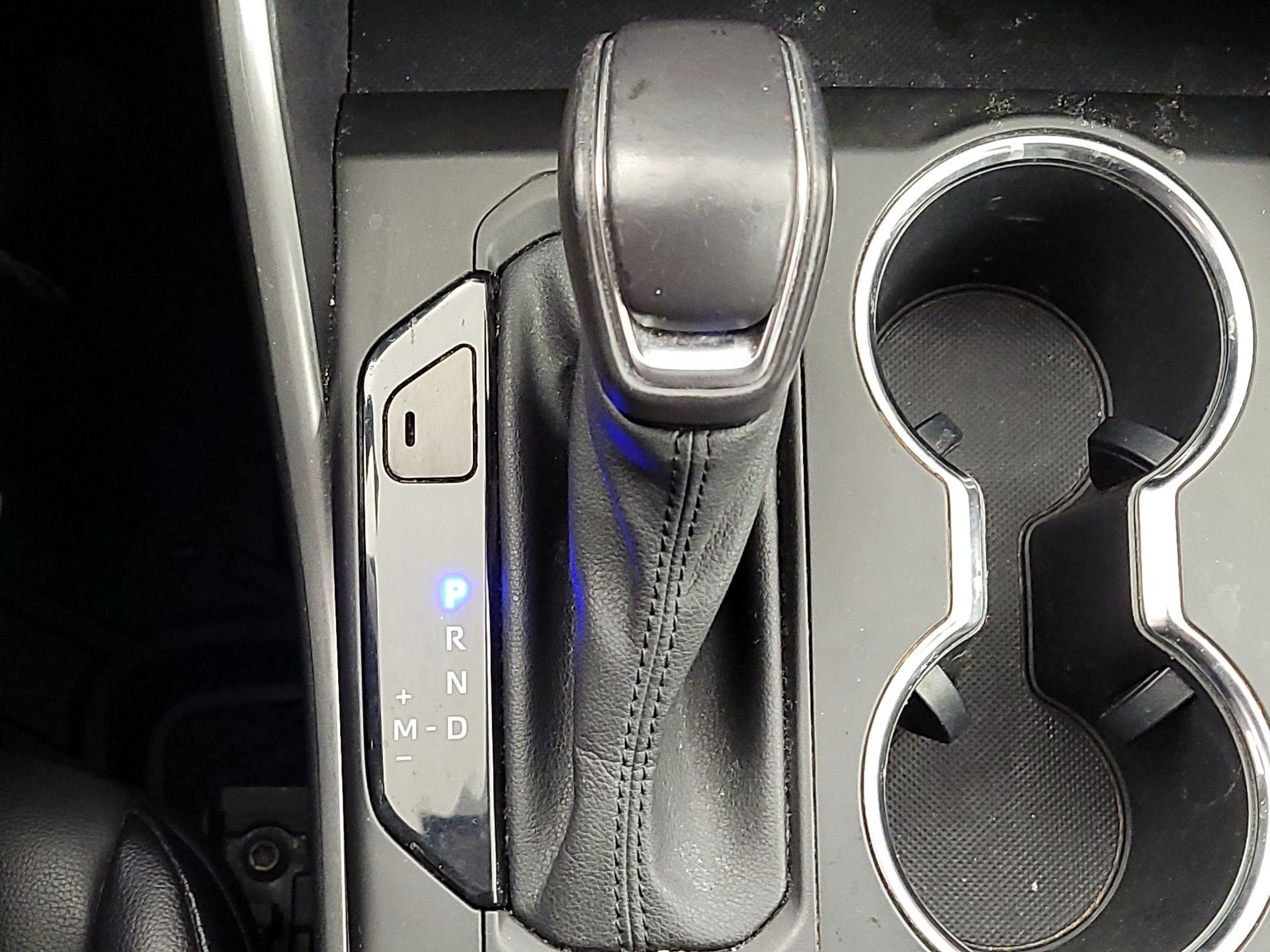 Thumbnail: 2021 Toyota Highlander - 18