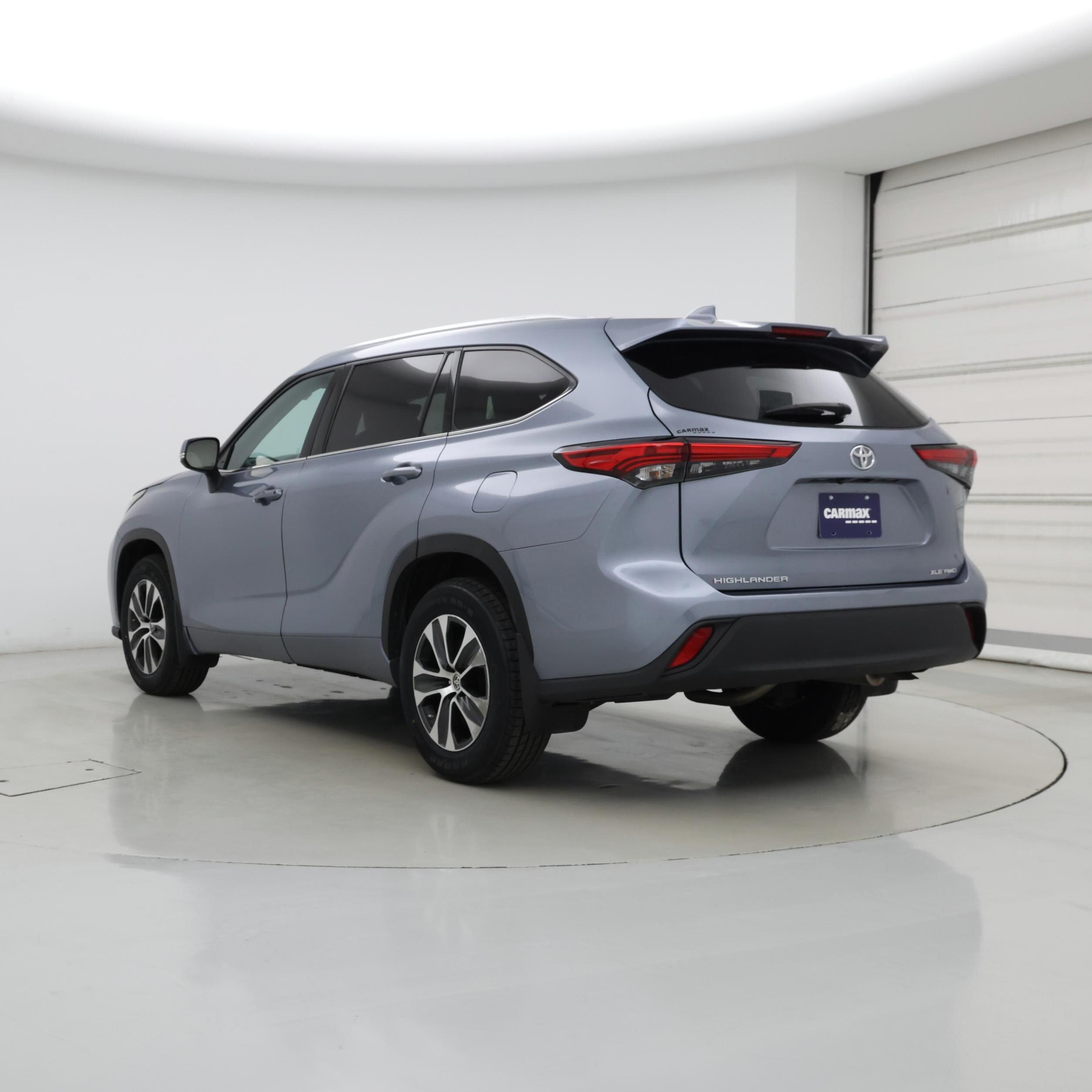 Thumbnail: 2021 Toyota Highlander - 2