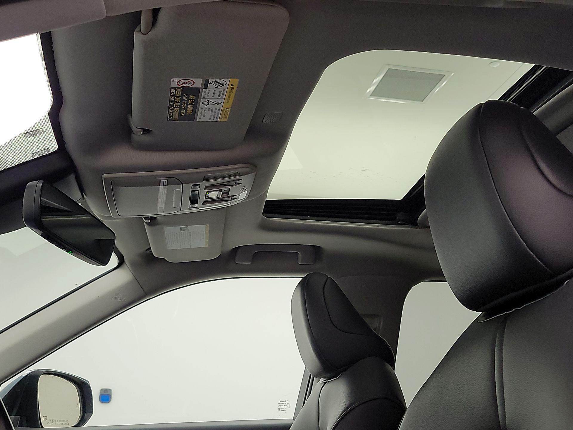 Thumbnail: 2021 Toyota Highlander - 20