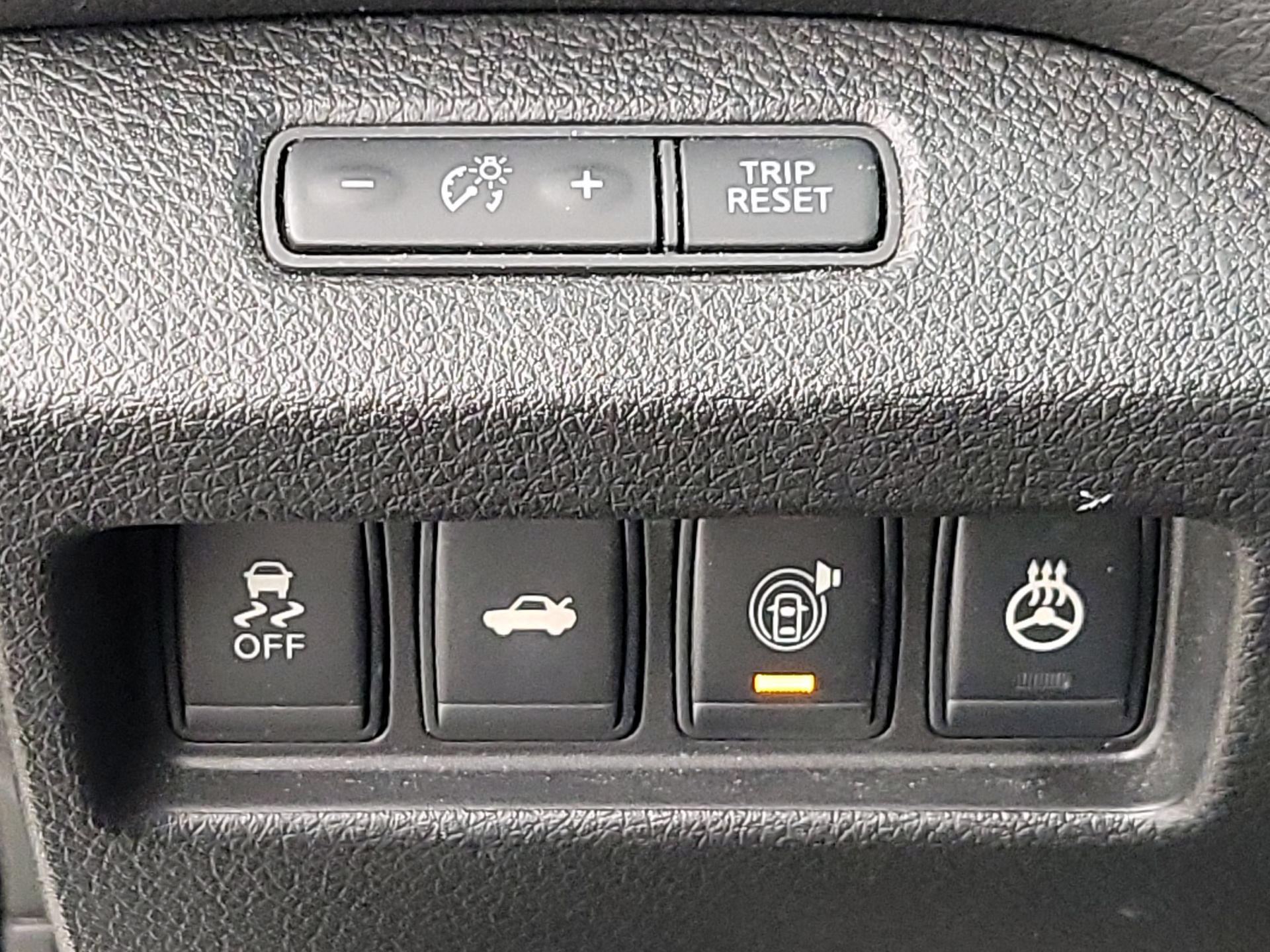 Thumbnail: 2014 Nissan Altima - 13