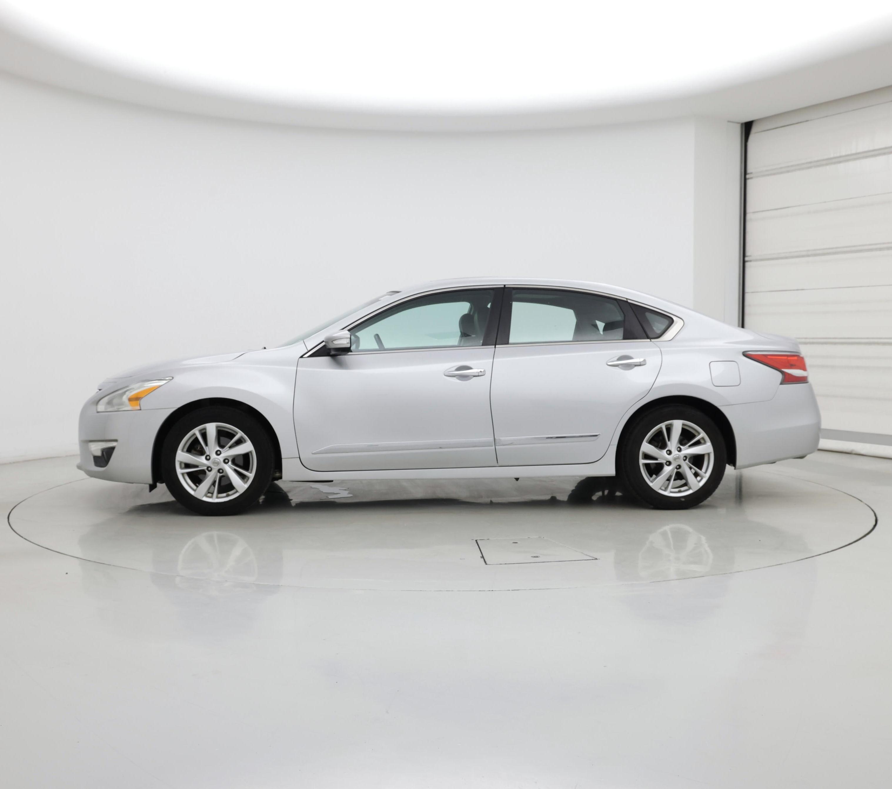 Thumbnail: 2014 Nissan Altima - 3