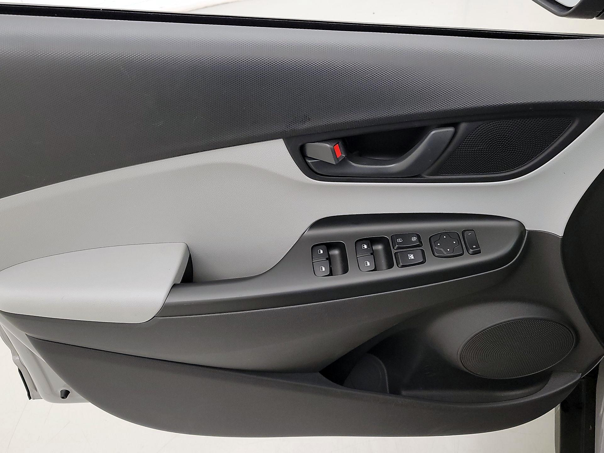Thumbnail: 2023 Hyundai Kona - 12