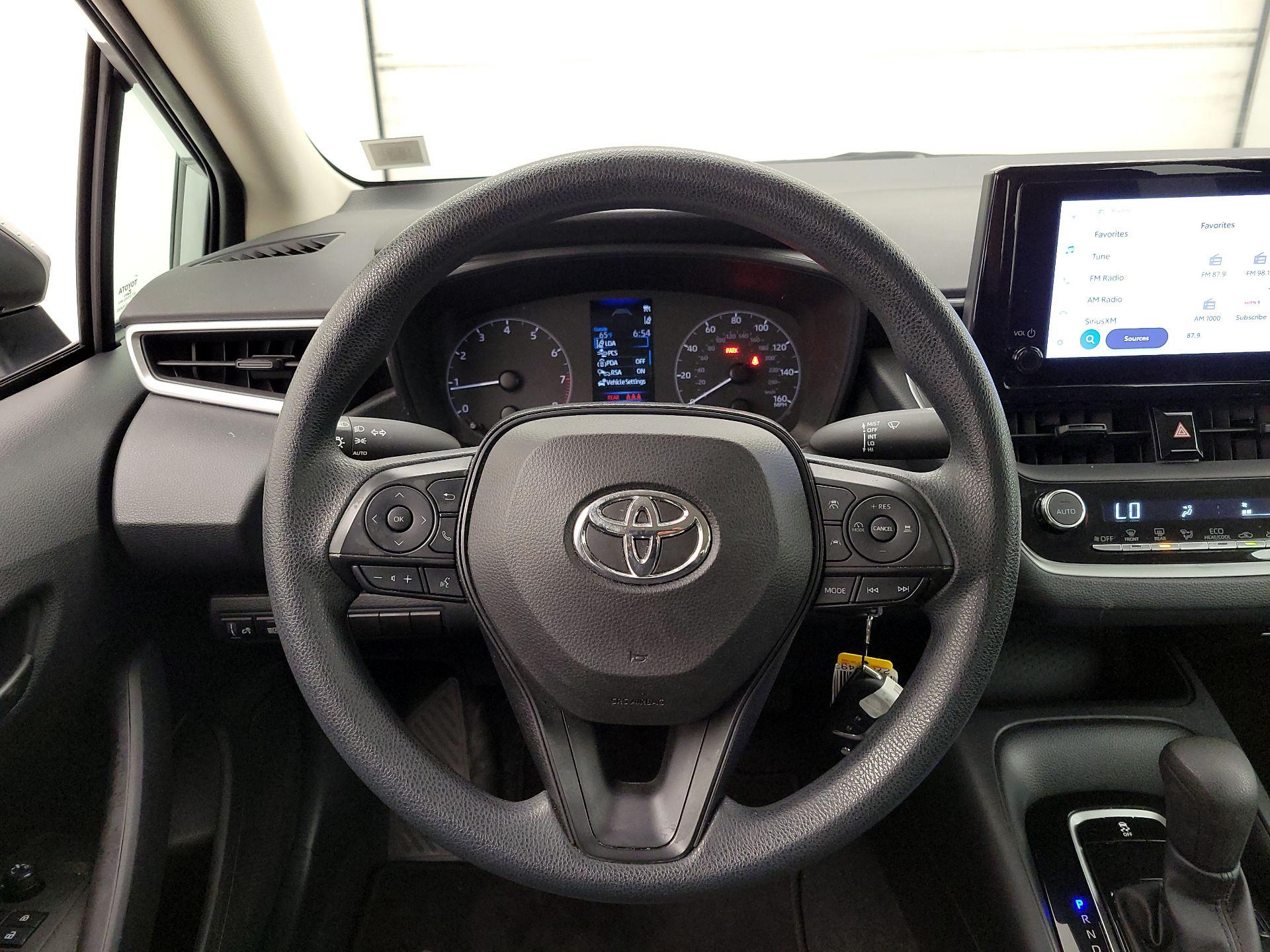 Thumbnail: 2023 Toyota Corolla - 10