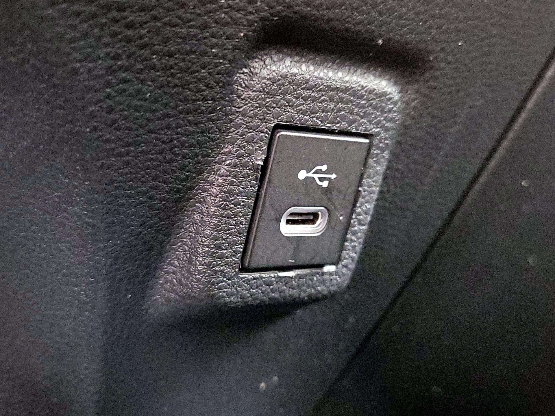 Thumbnail: 2023 Toyota Corolla - 18